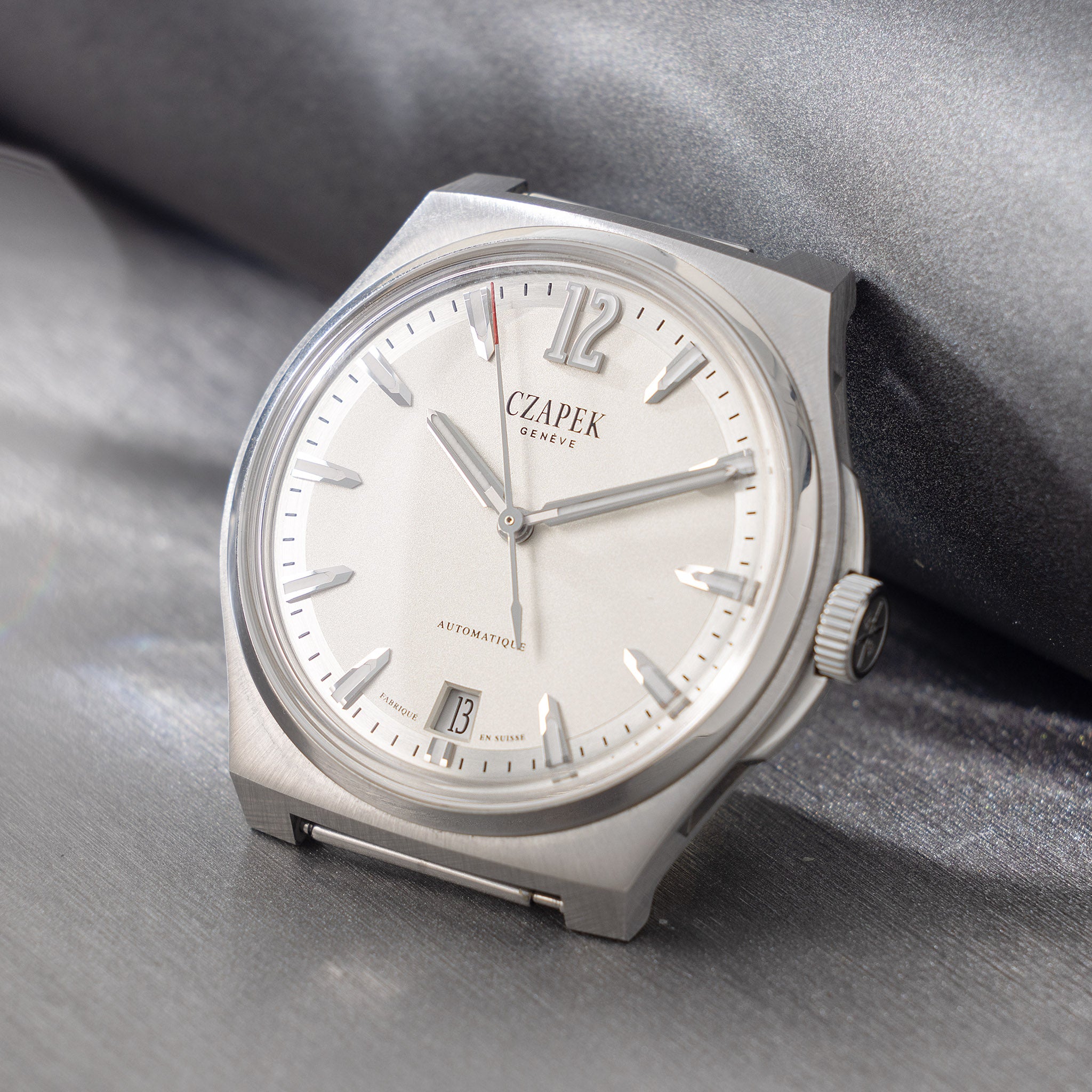 Czapek Antarctique monochrome weißes Zifferblatt limitierter Auflage