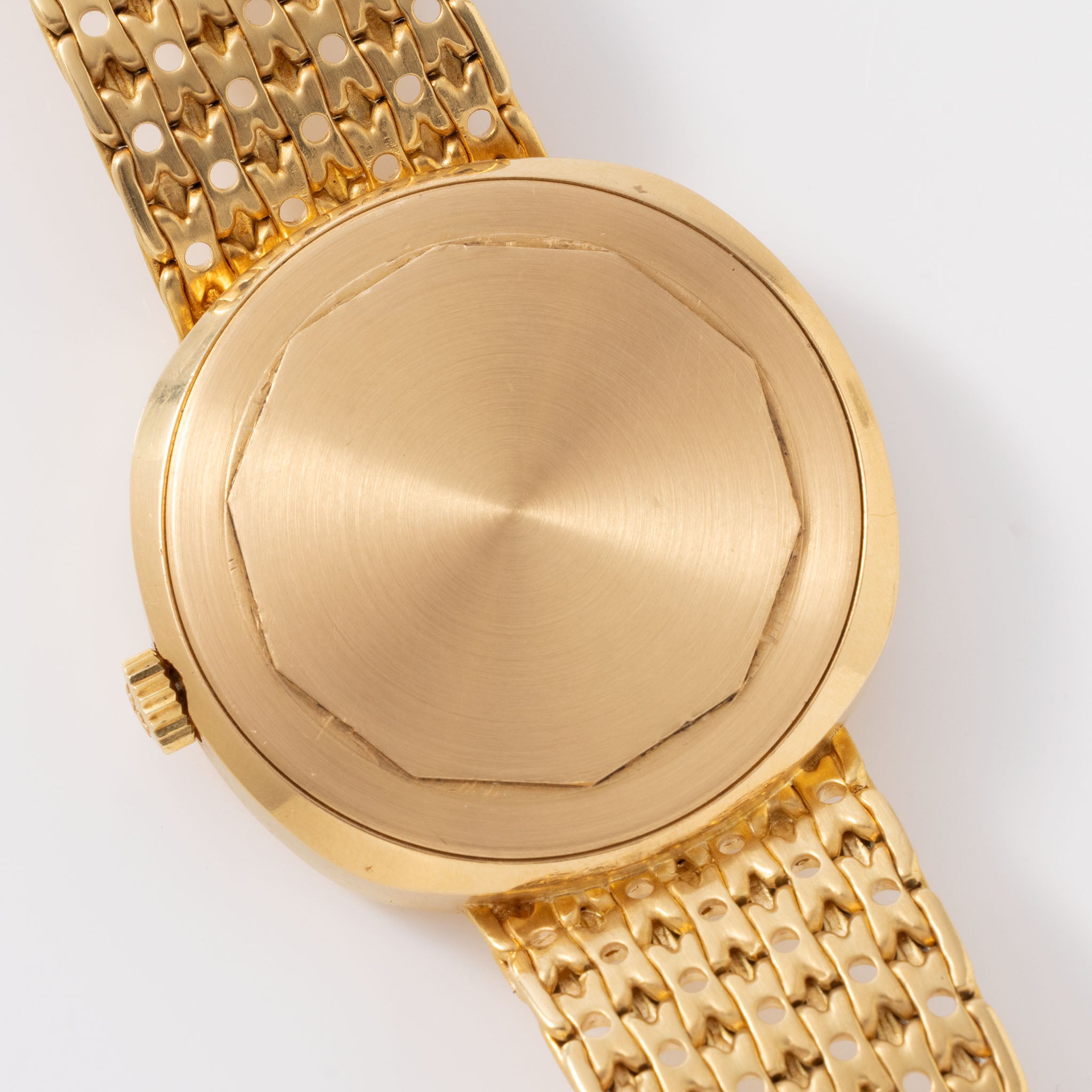 Patek Philippe Beta 21 18 Karat Gelbgold TV Gehäuse mit integriertem Armband Referenz 3587