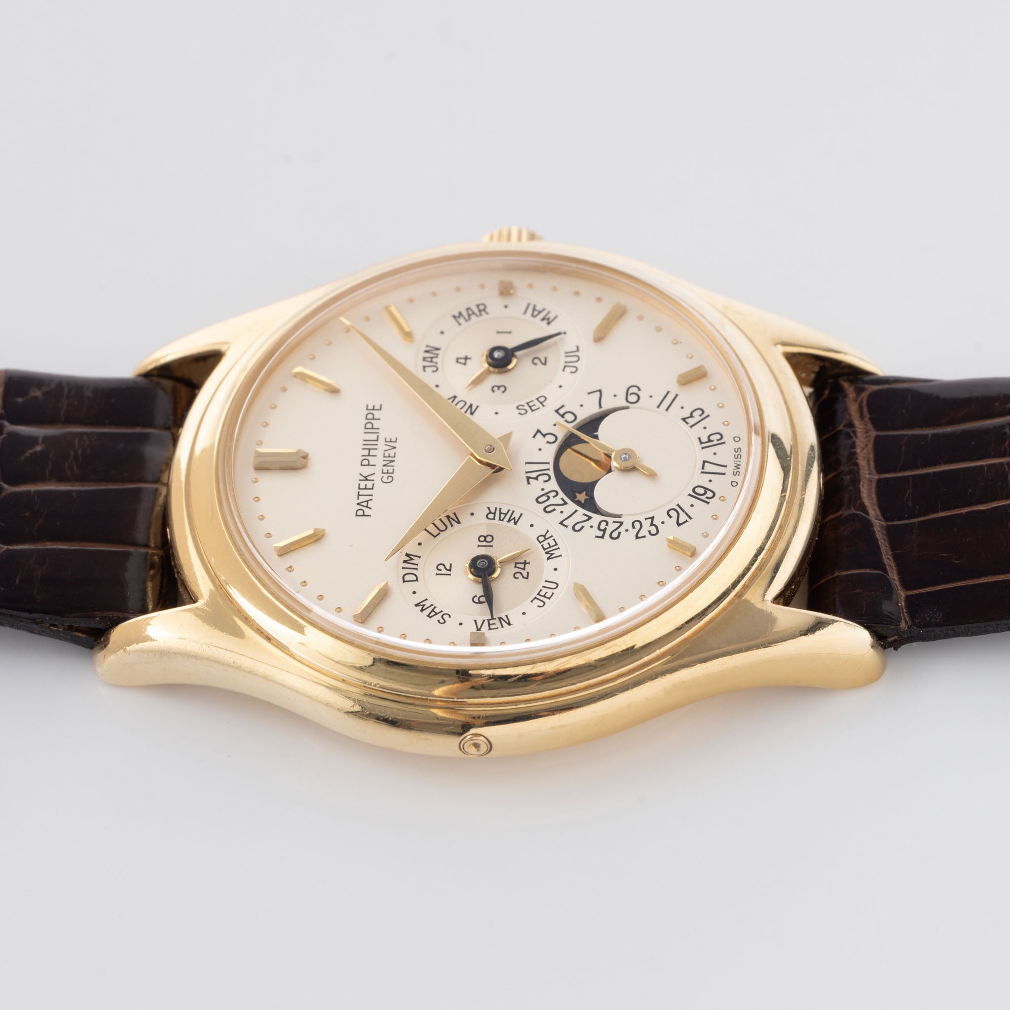 Patek Philippe ewiger Kalender 3940J seltene frühe zweite Serie mit Archivauszug und Patek-Service