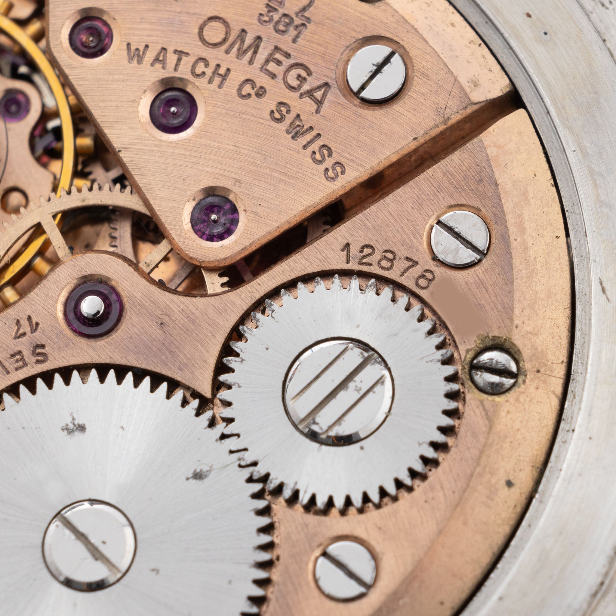 Omega Cosmic Triple Date Calendar Referenz 2606-8 mit Farsi Zifferblatt in Rotgold