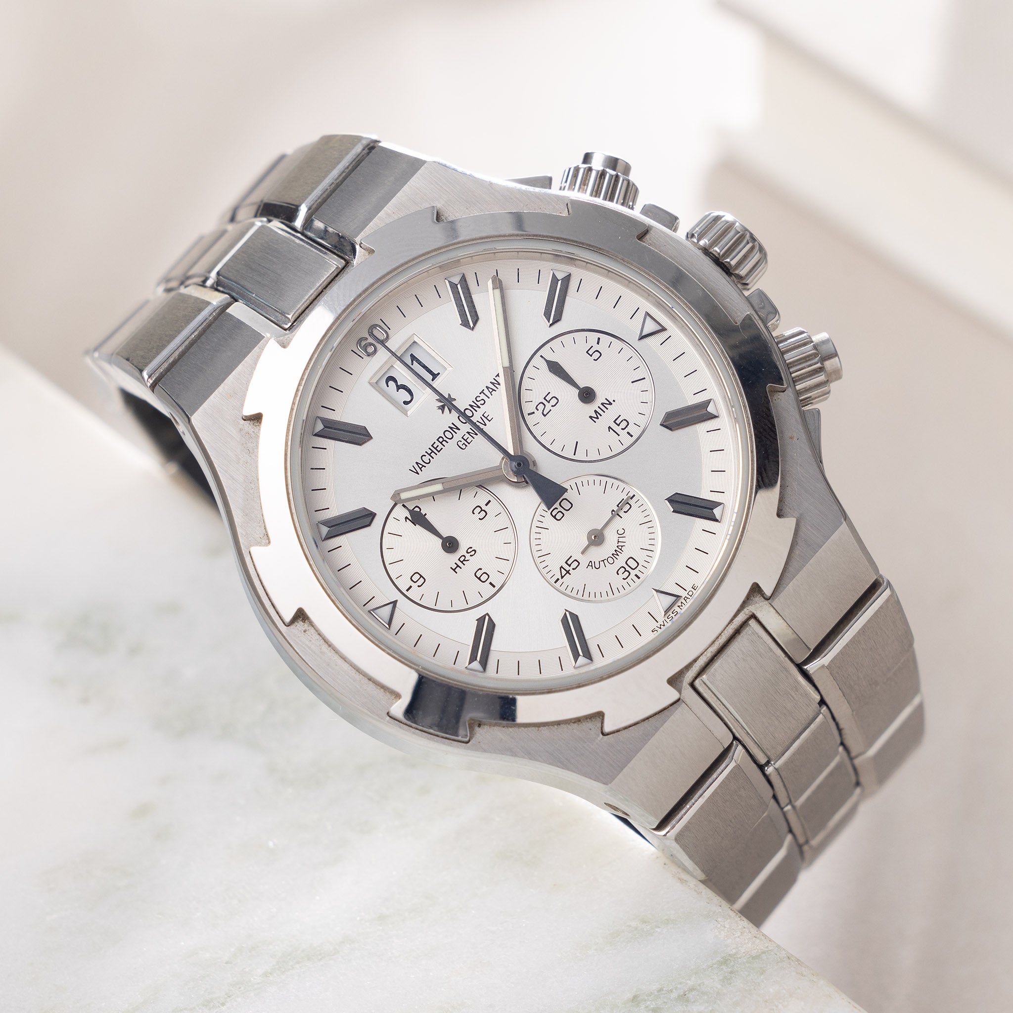 Vacheron Constantin Overseas Chrono referenz 49140 Silber Zifferblatt