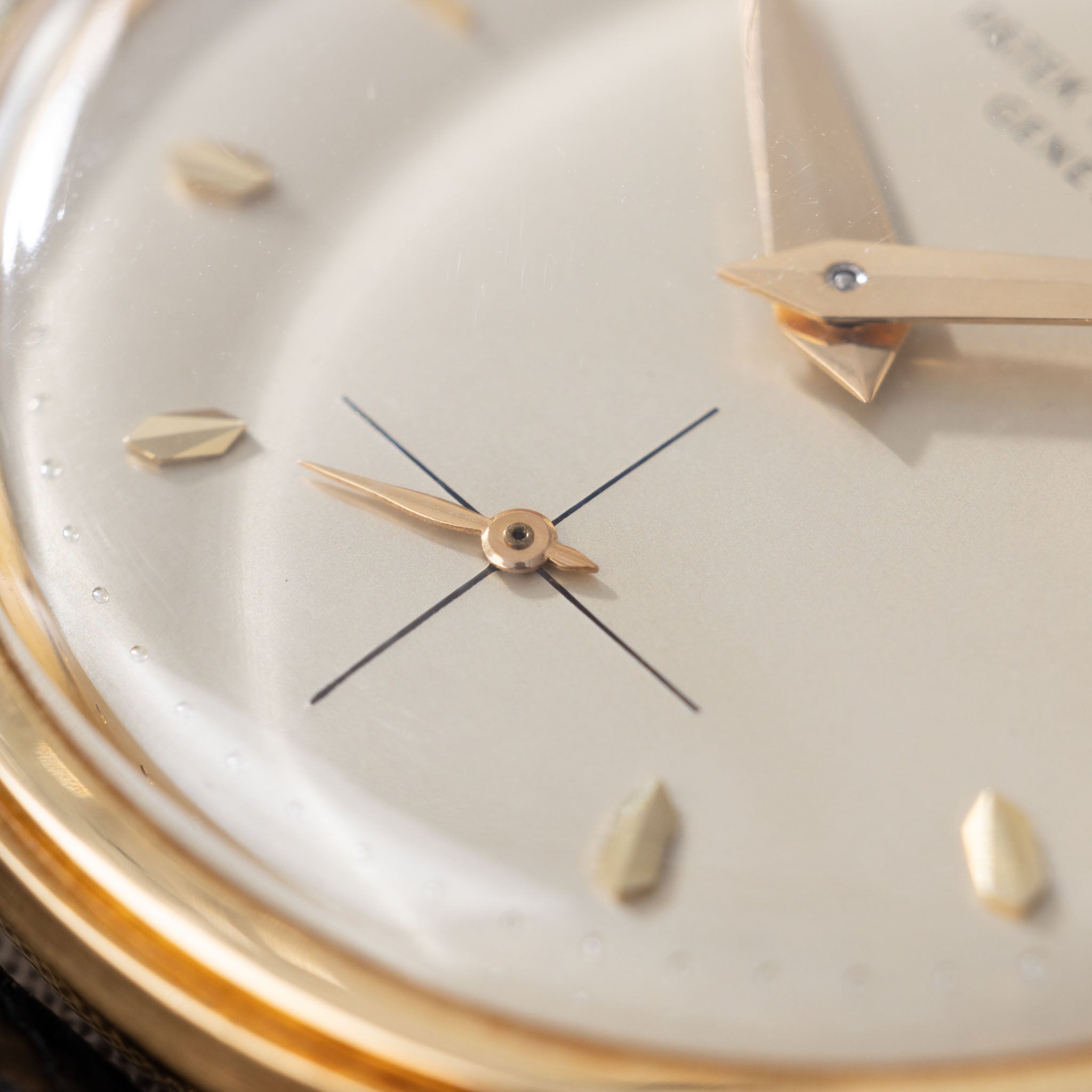 Patek Philippe Calatrava 2509 18 Karat Gelbgold mit Archivauszug