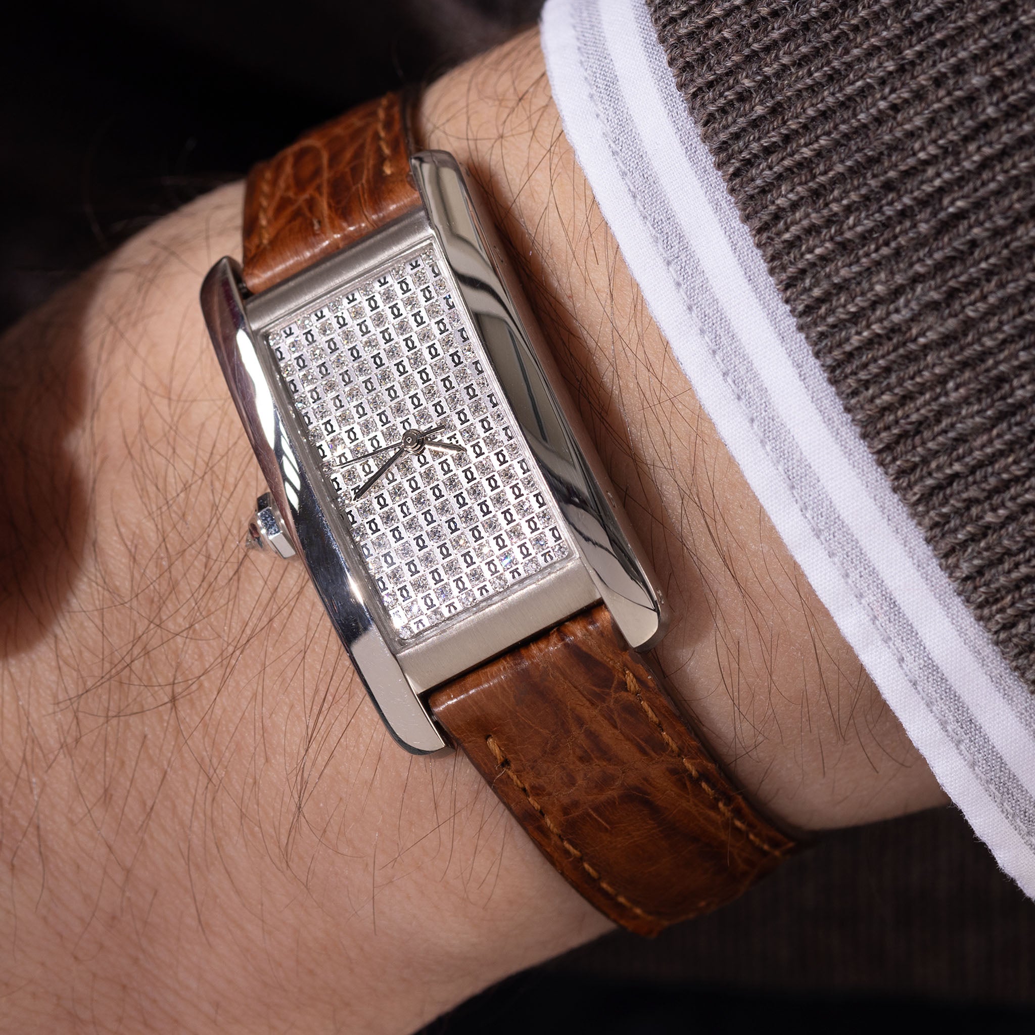 Cartier Tank Américaine 18 Karat Weißgold Pavé Zifferblatt Referenz 2490