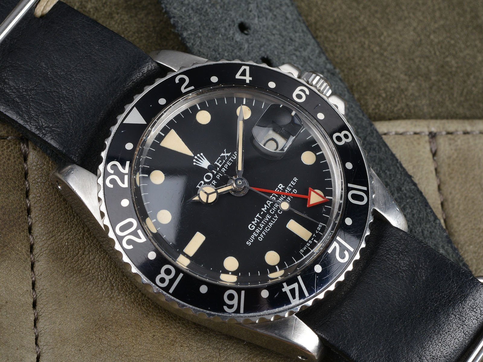 ROLEX ALL RED HAND 1675 MAXI GMT