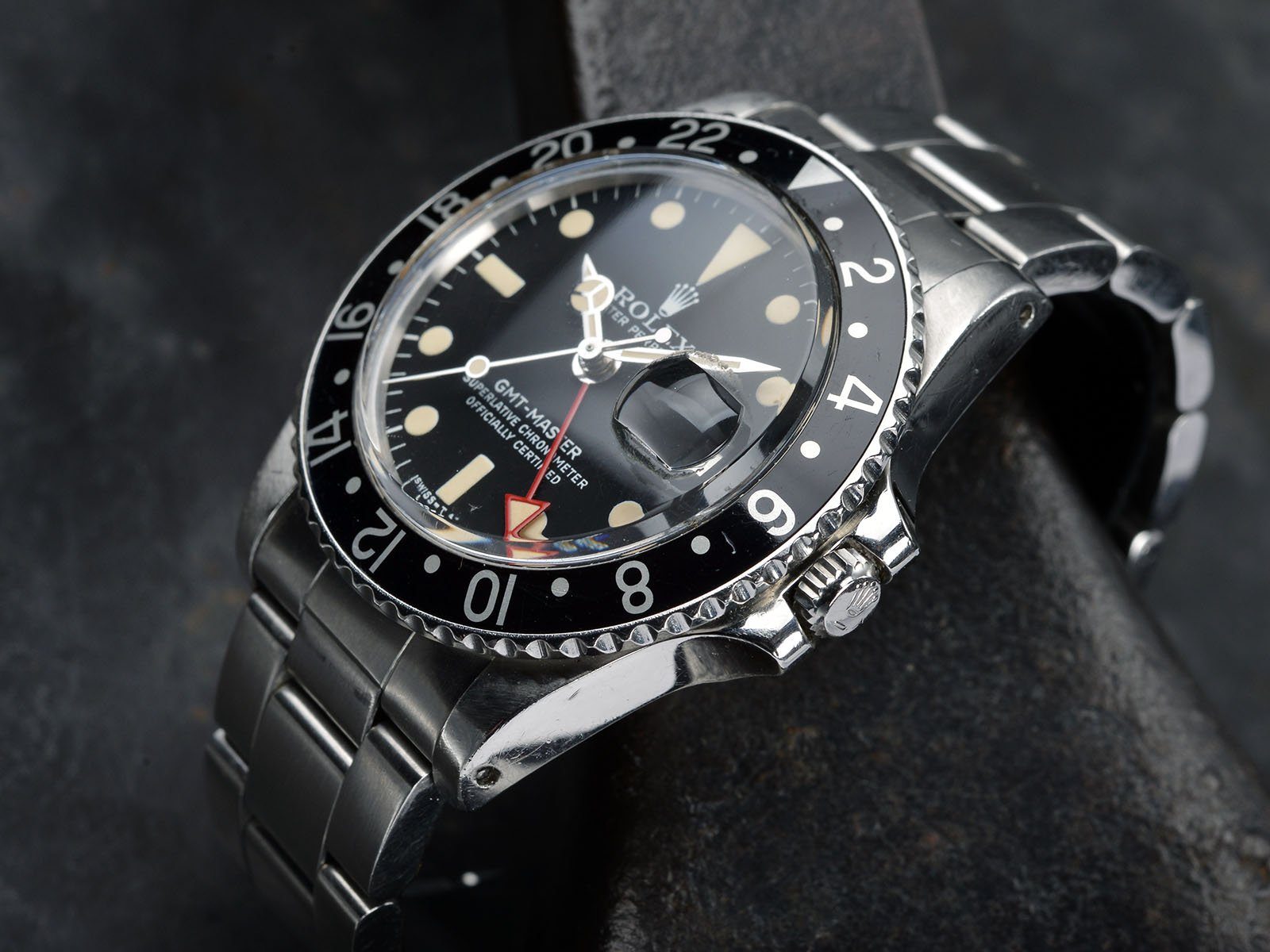 ROLEX ALL RED HAND 1675 MAXI GMT