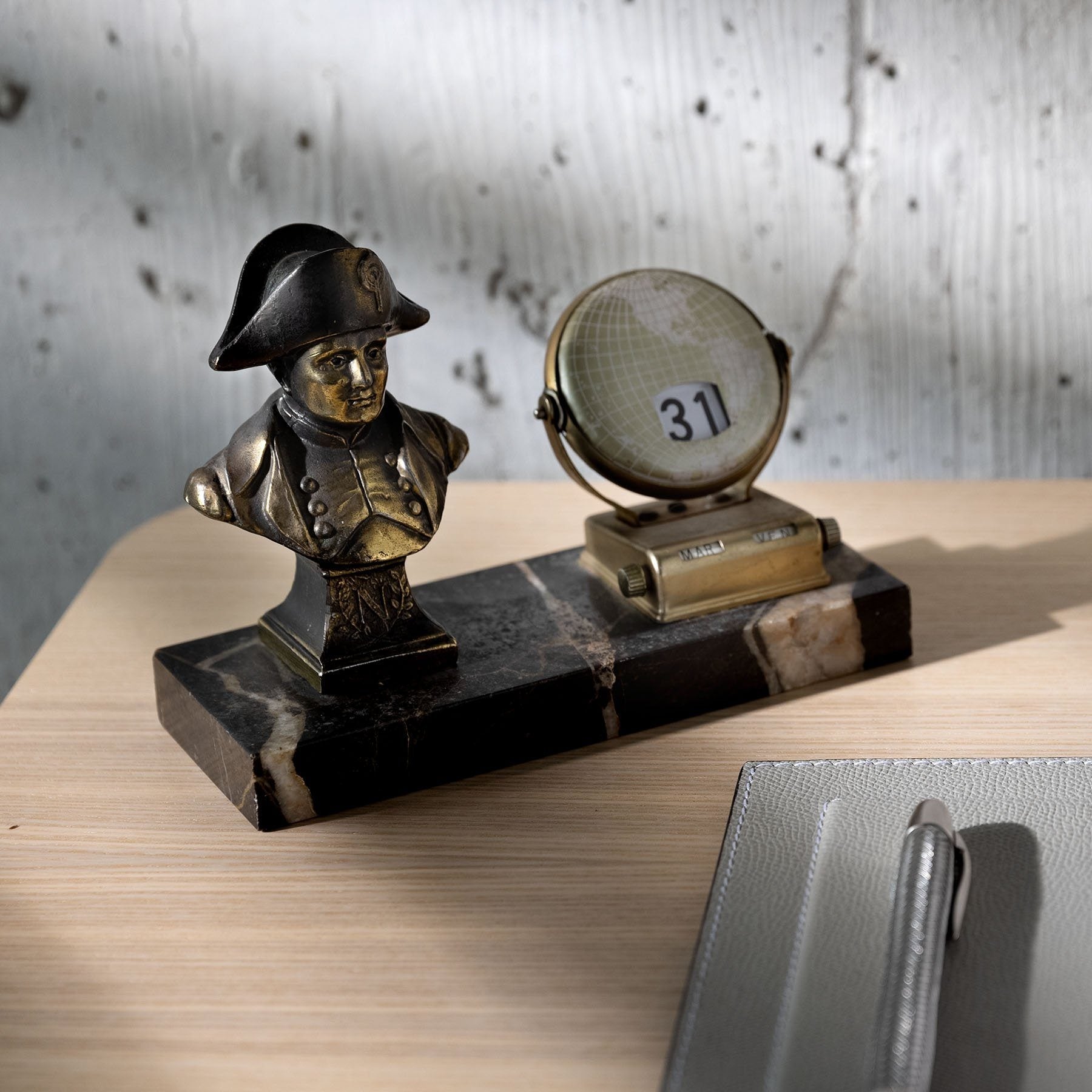 Napoleon Ewiger Kalender Büste