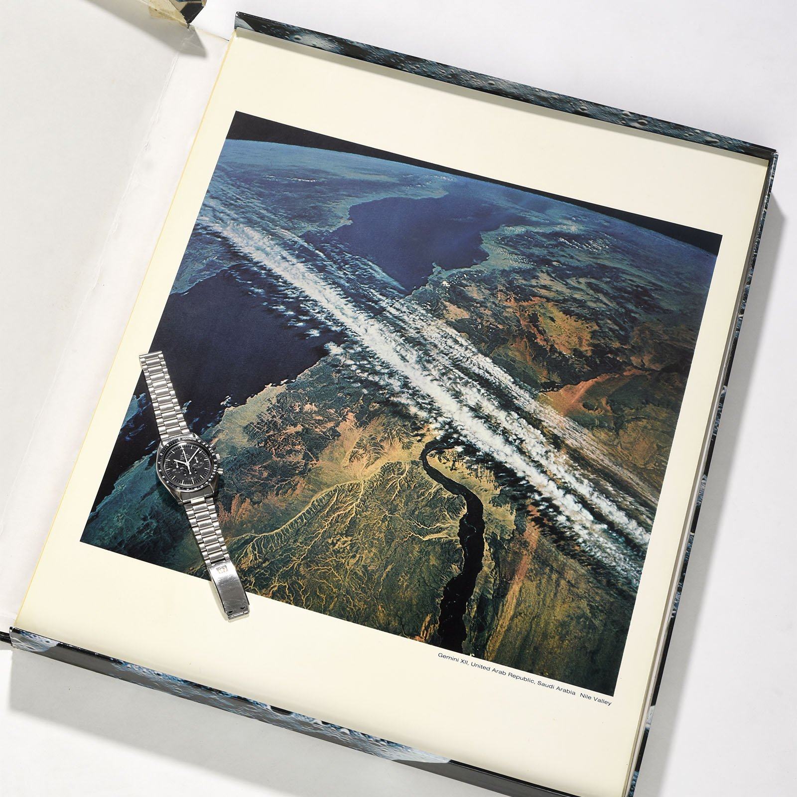 Limited Edt. 1969 Nasa Oversized Photo Set Presented By Omega