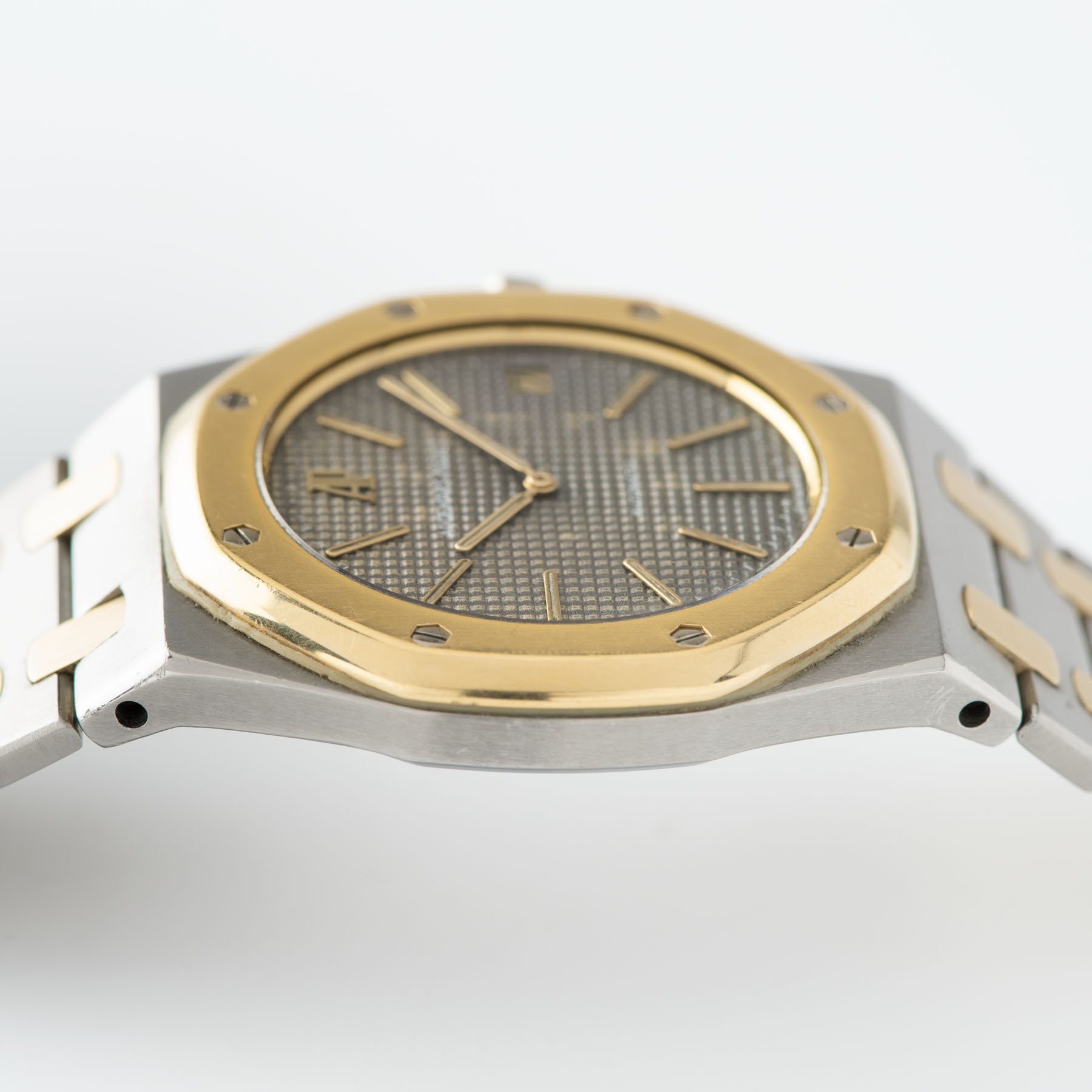 Audemars Piguet Jumbo Royal Oak Steel and  Gold ref.5402SA