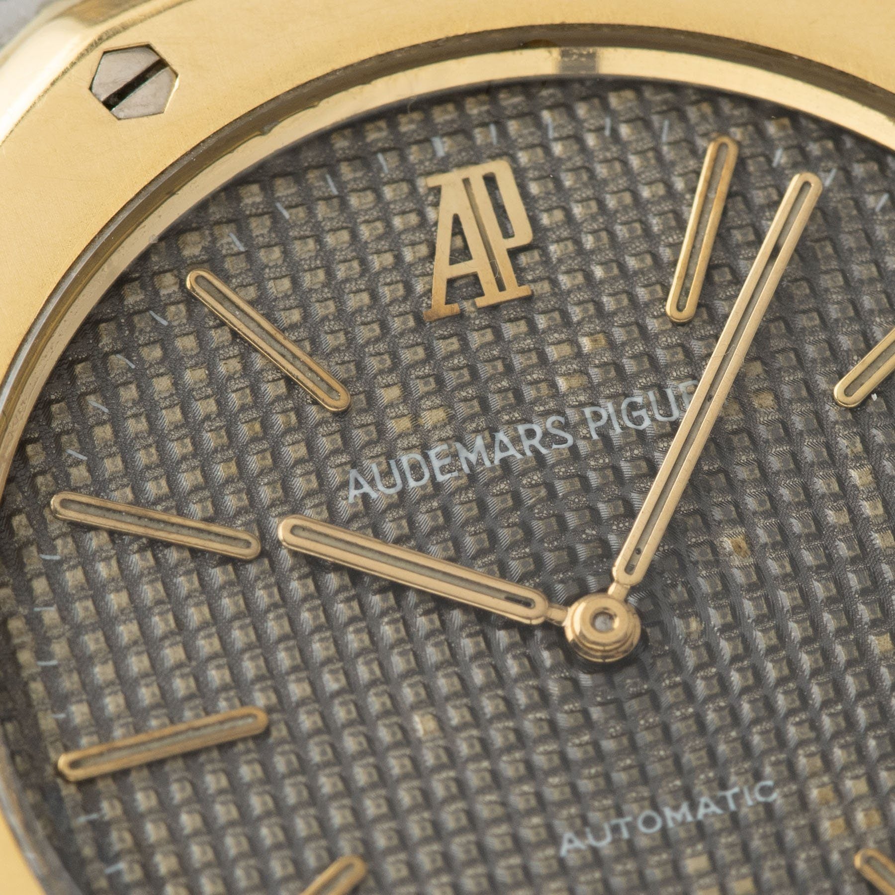 Audemars Piguet Jumbo Royal Oak Steel and  Gold ref.5402SA