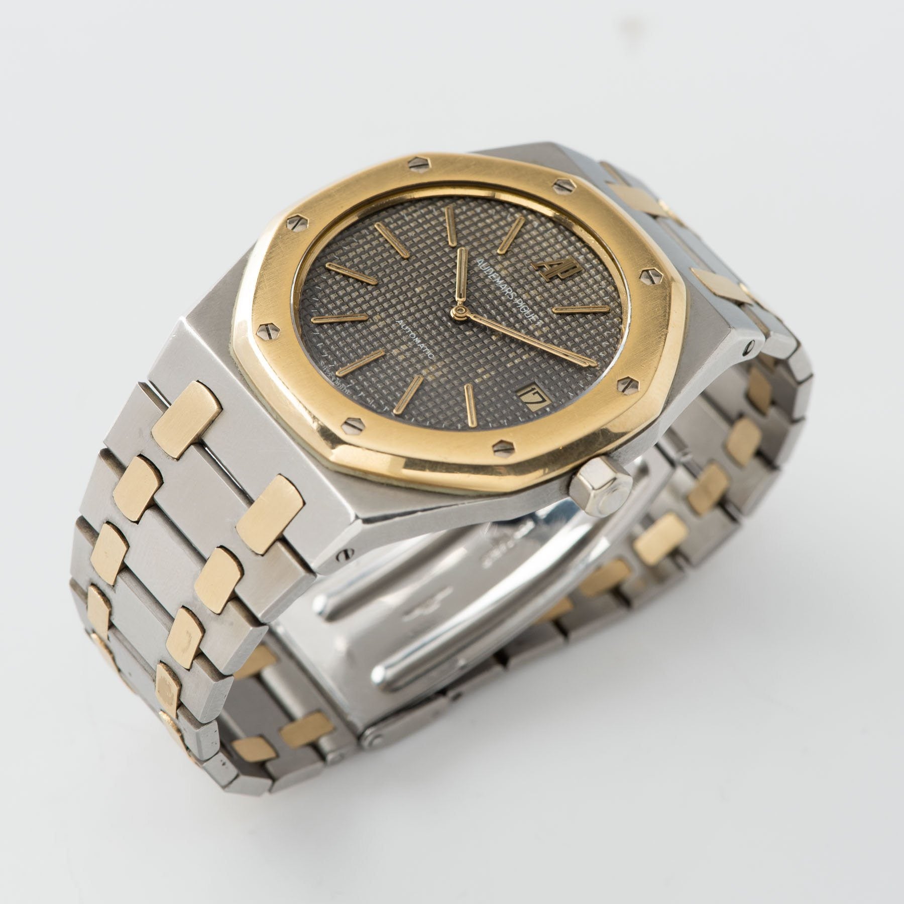 Audemars Piguet Jumbo Royal Oak Steel and  Gold ref.5402SA