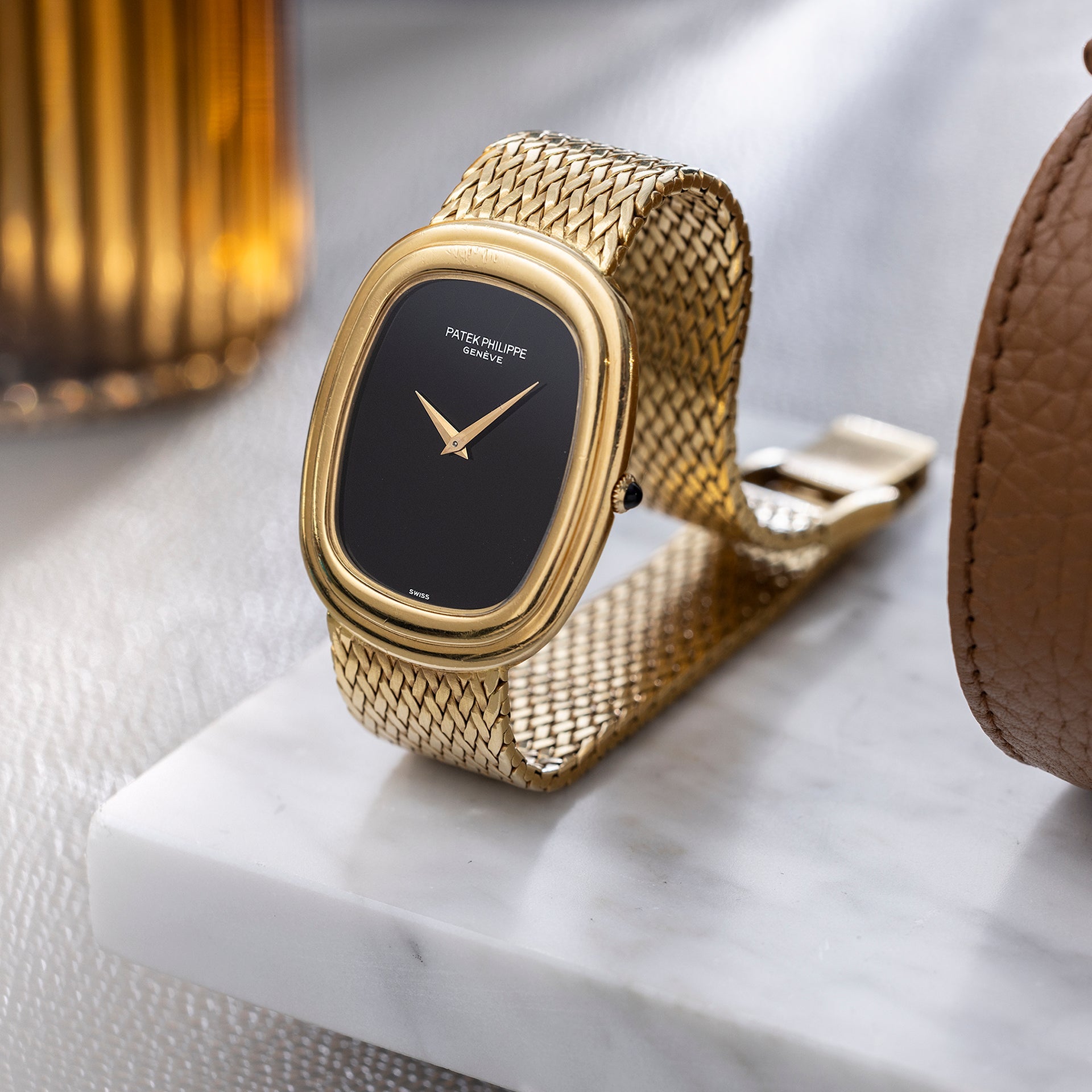 Patek Philippe Ellipse 3730 Gelbgold Onyx Zifferblatt mit Box und Papi