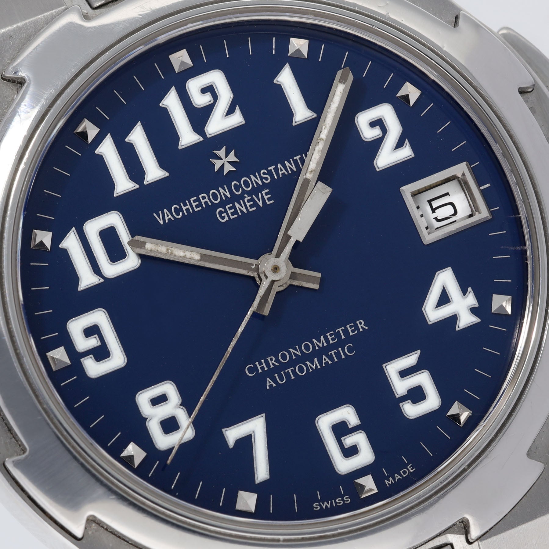 Vacheron Constantin Overseas 42042 Seltenes Military Blaues Zifferblatt