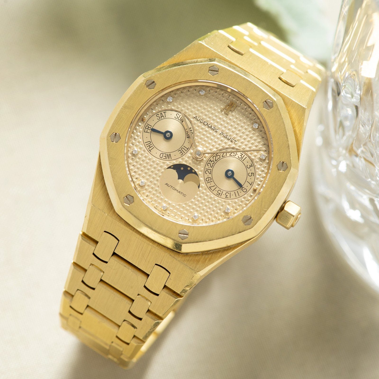 Audemars Piguet Royal Oak Yellow Gold Day Date 25594