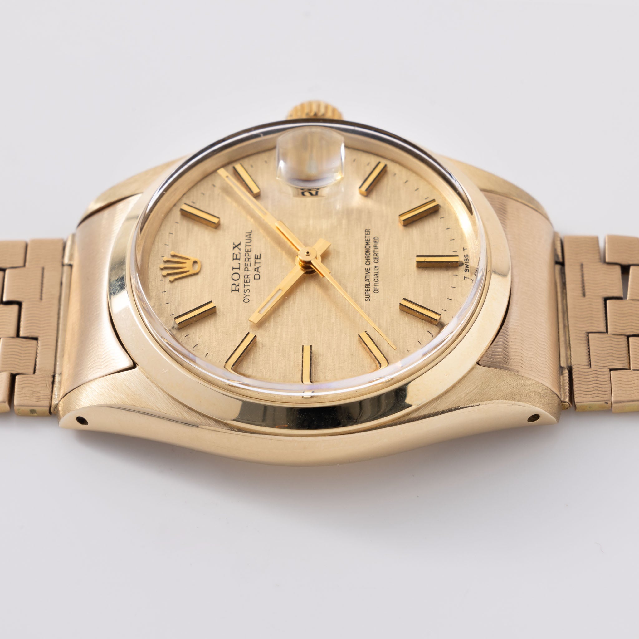 Rolex Date Shantung Dial 14kt Yellow Gold ‘Brick’ Bracelet Ref 1500