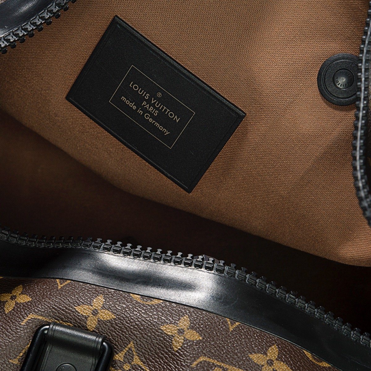 Louis Vuitton Waterproof Keepall 55 Bandoulière Tasche