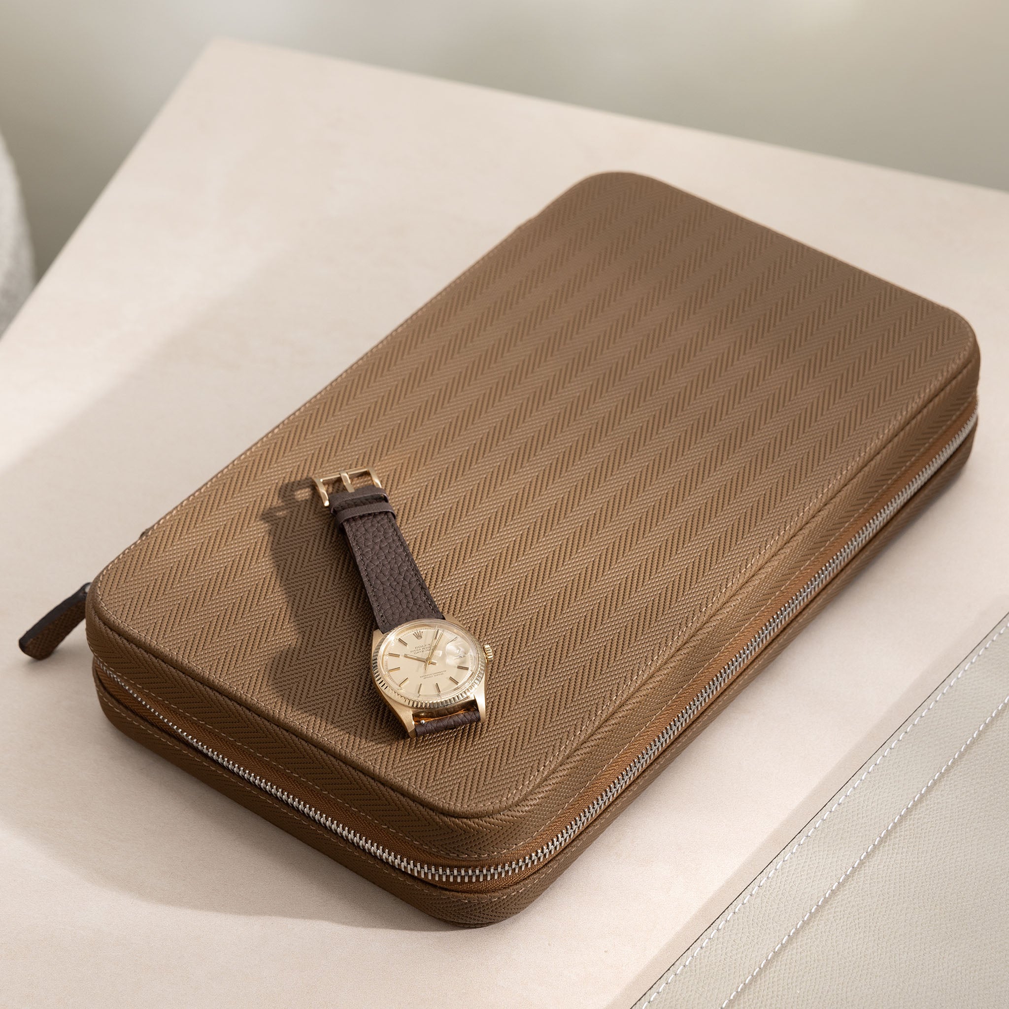 The Berlin 10 Watch Leather Zip Folder - Jubilee Edition by JPM for Bulang and Sons