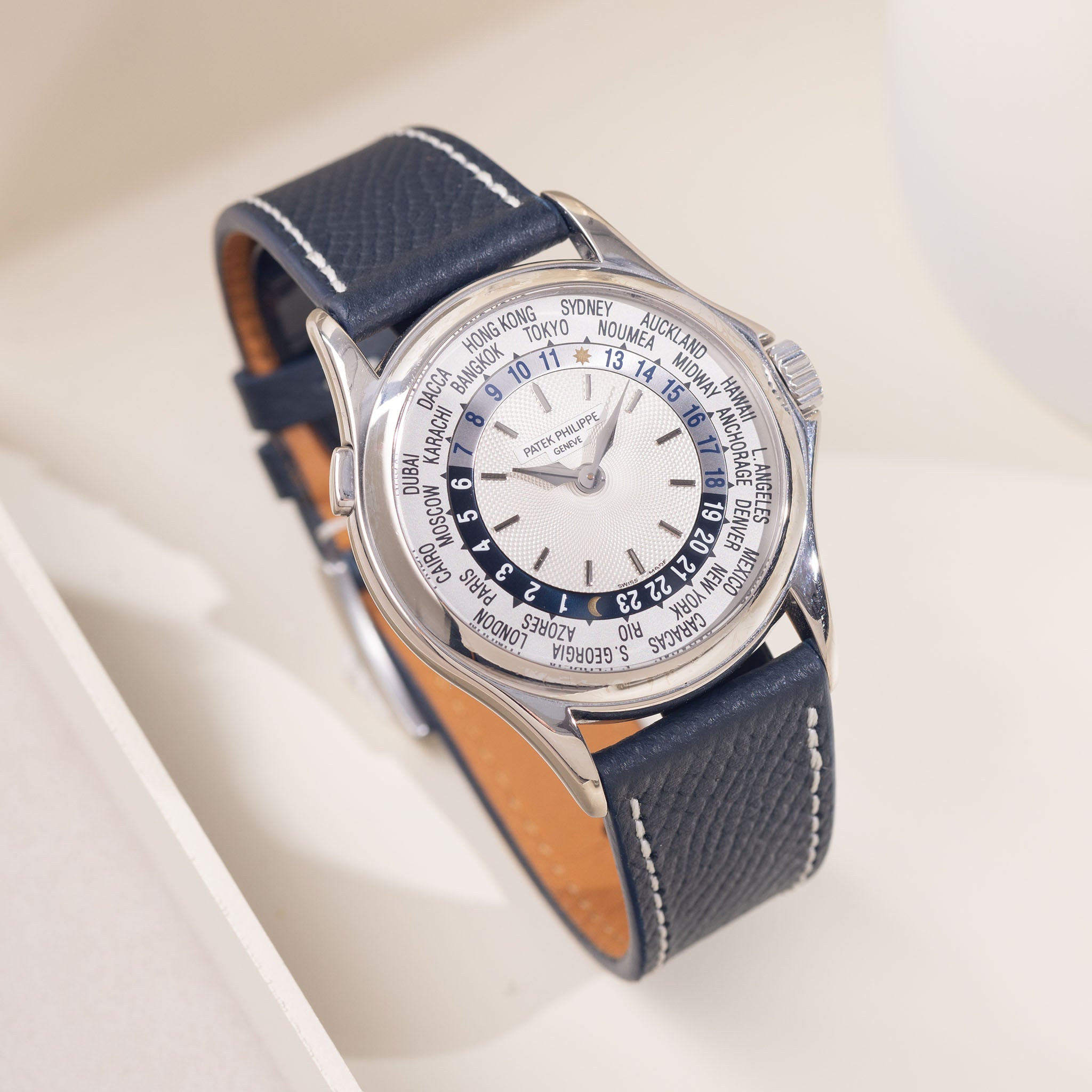 Patek Phillipe World time 5110G mit blauem Epsom Leder Uhrenarmband