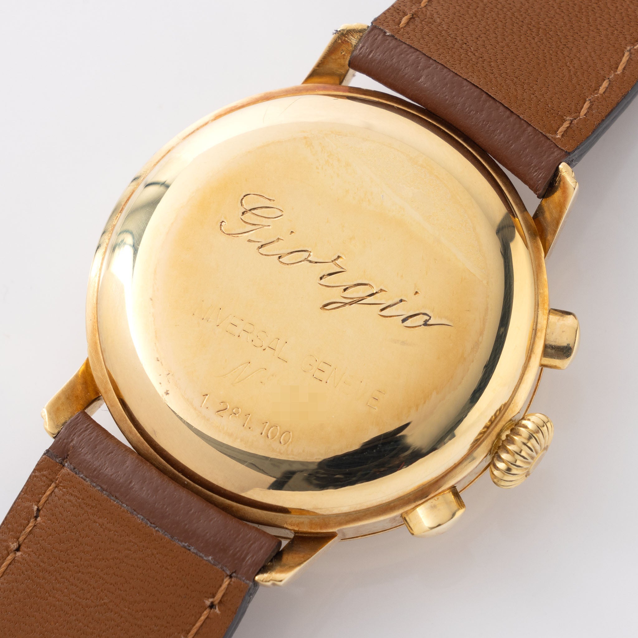 Universal Genève Tri-Compax in 18k Yellow Gold with Original Box and Guarantee Paper Ref 1.281.100