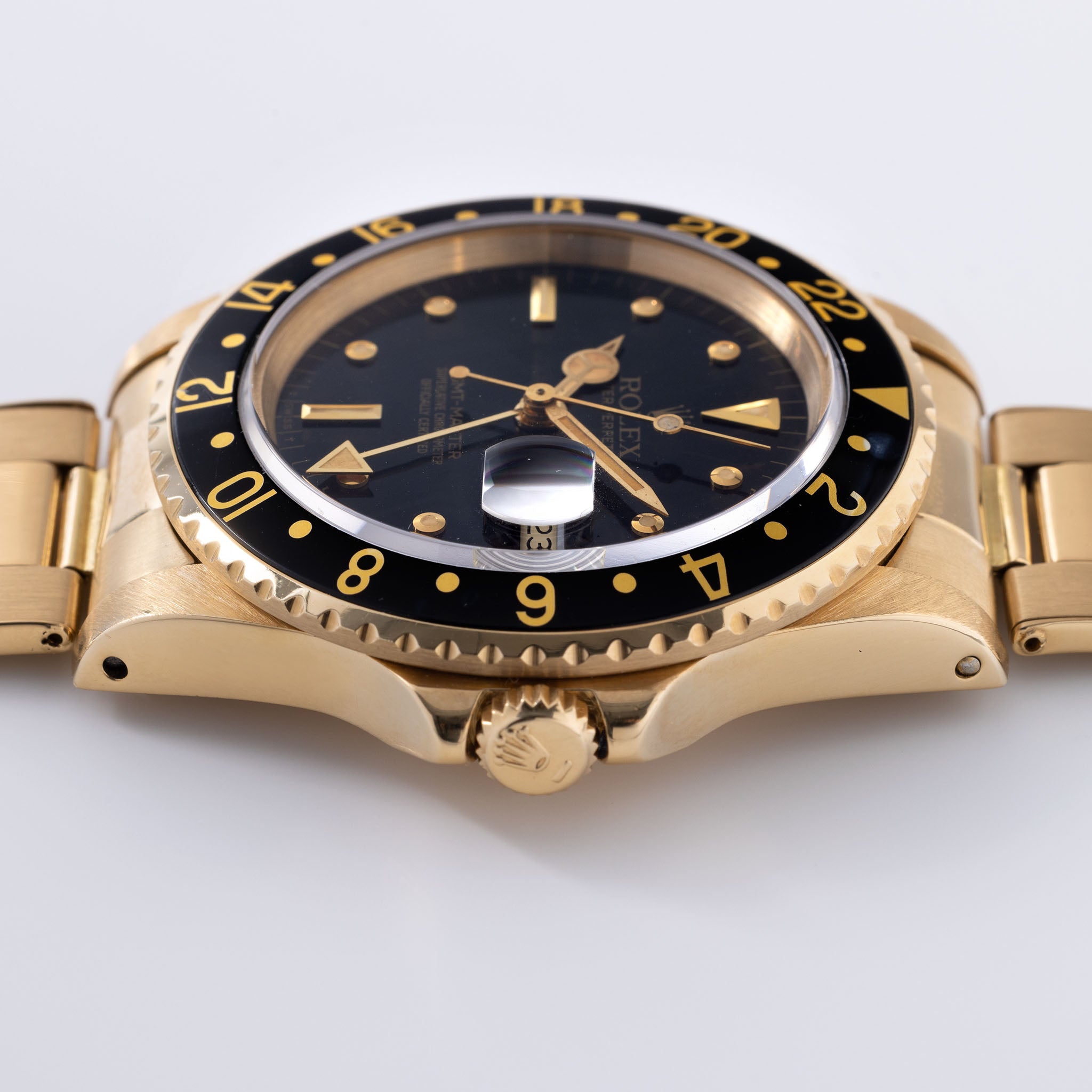 Rolex GMT-Master 16758 18 Karat Gelbgold schwarzes Nippel-Zifferblatt