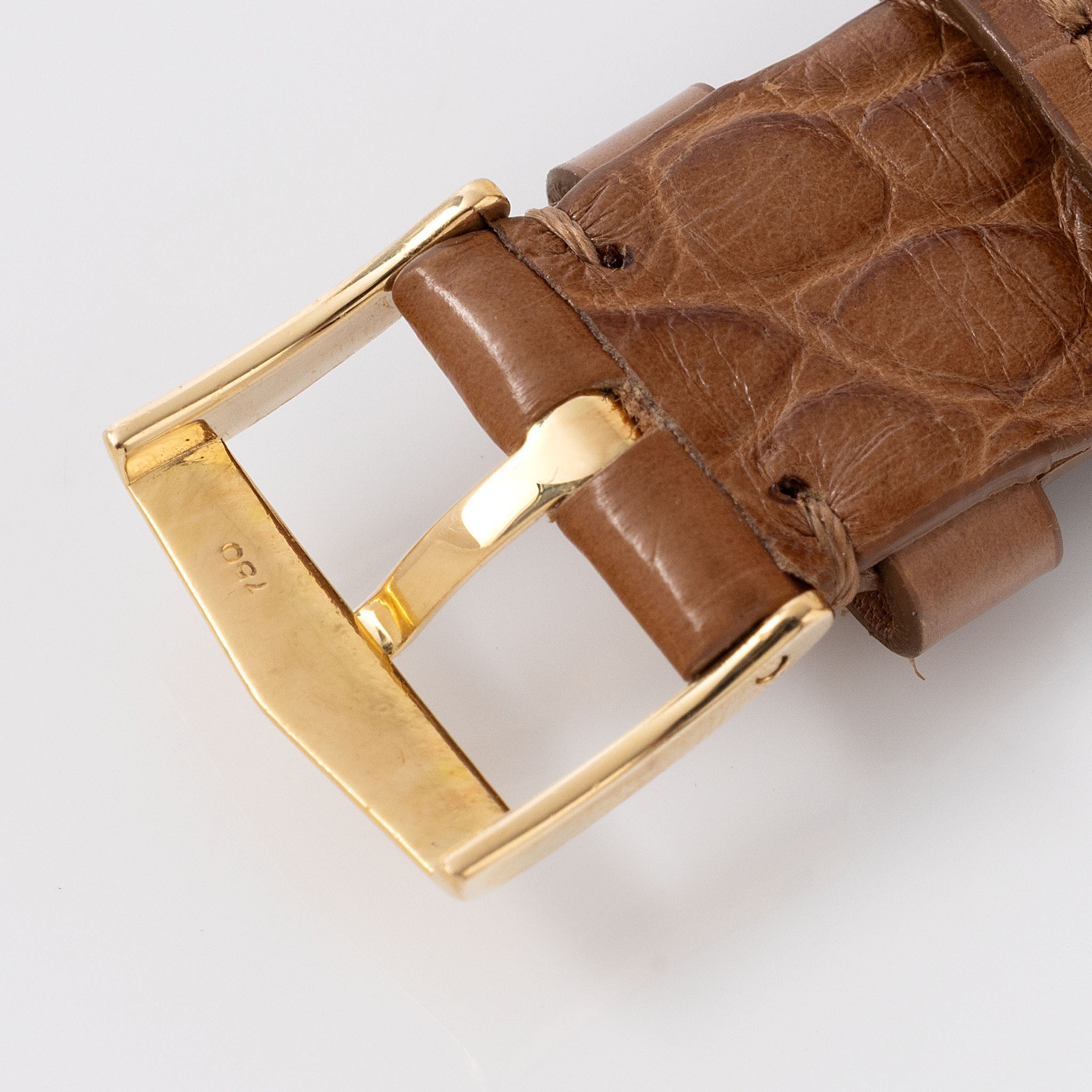 Patek Philippe Perpetual Calendar 3940J Early Second Series in 18k yellow gold with Extract of the Archives and Box