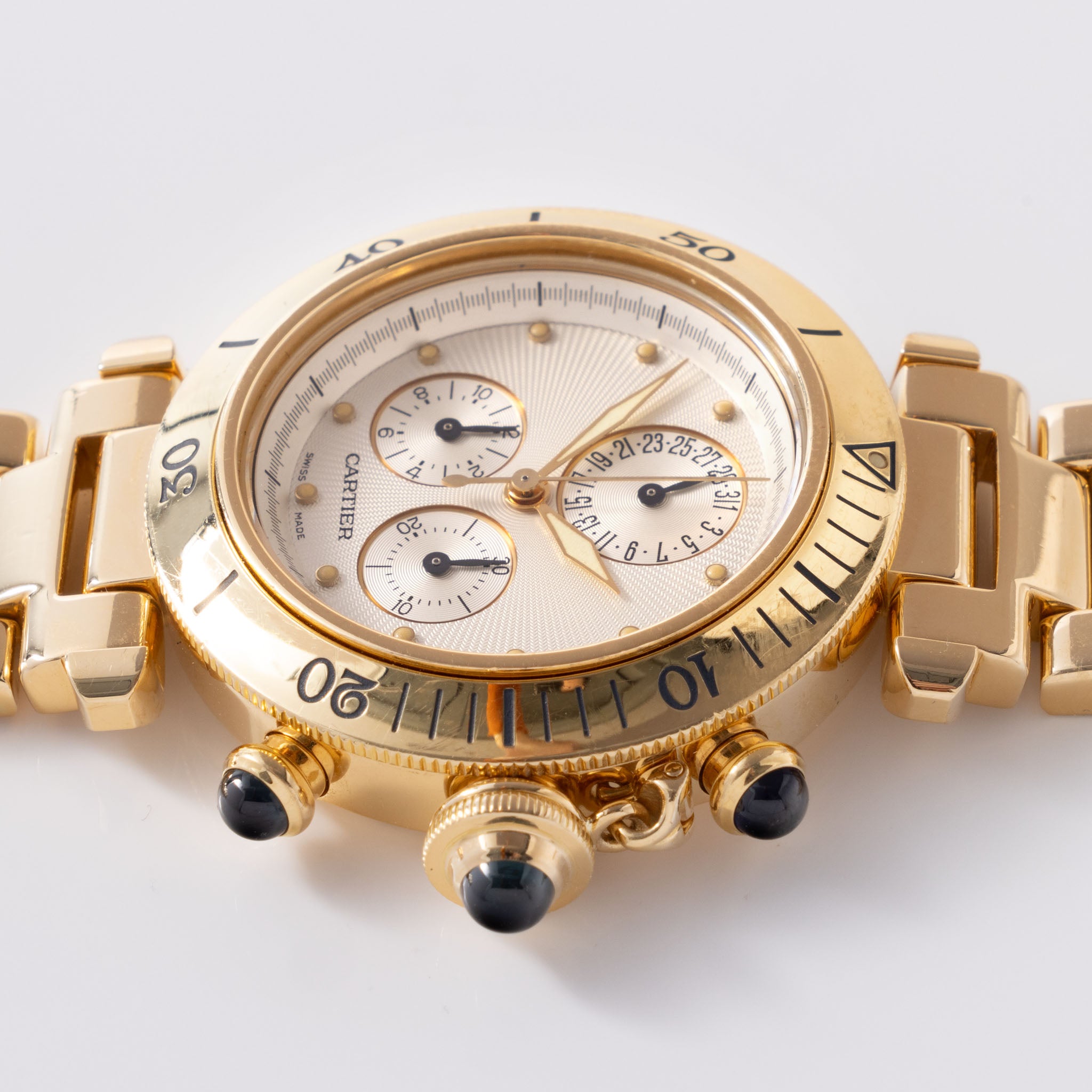 Cartier Pasha Chronograph Referenz 1353 1 18 Karat Gelbgold Box und Service Rechnung