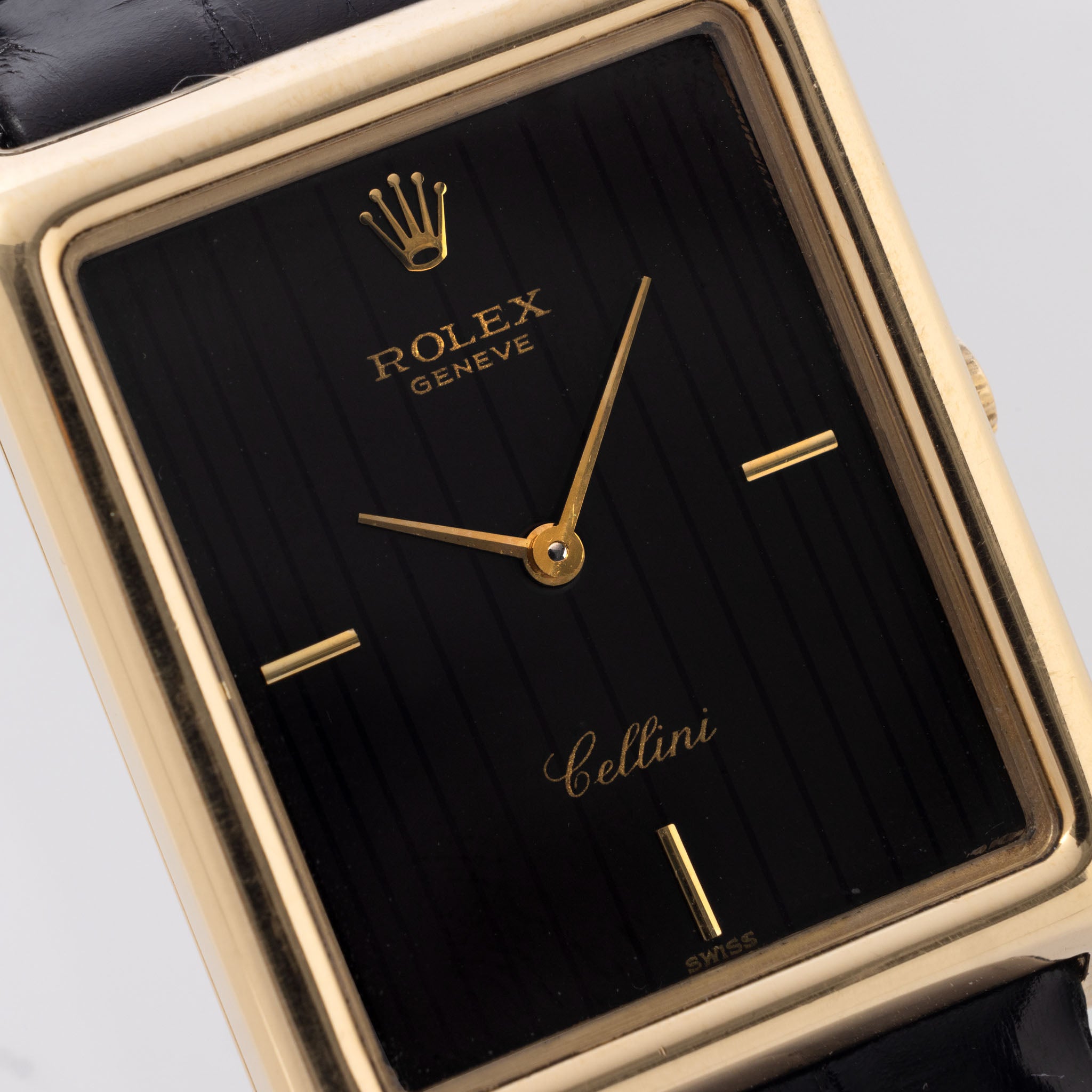 Rolex Cellini Referenz 4105 mit Schwarzem Tapestry Zifferblatt in 18 Karat Gelbgold