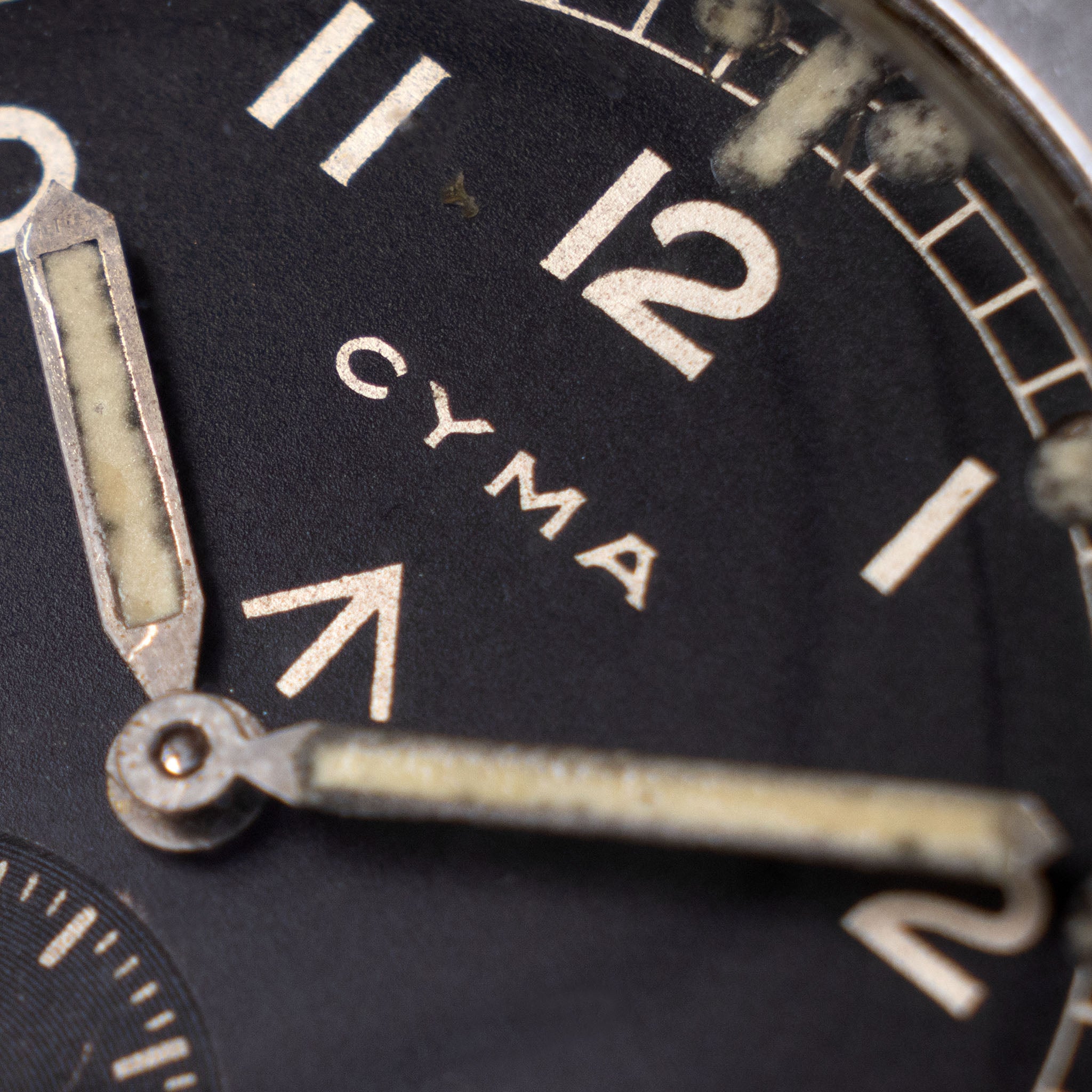 Cyma Dirty Dozen Militär Uhr