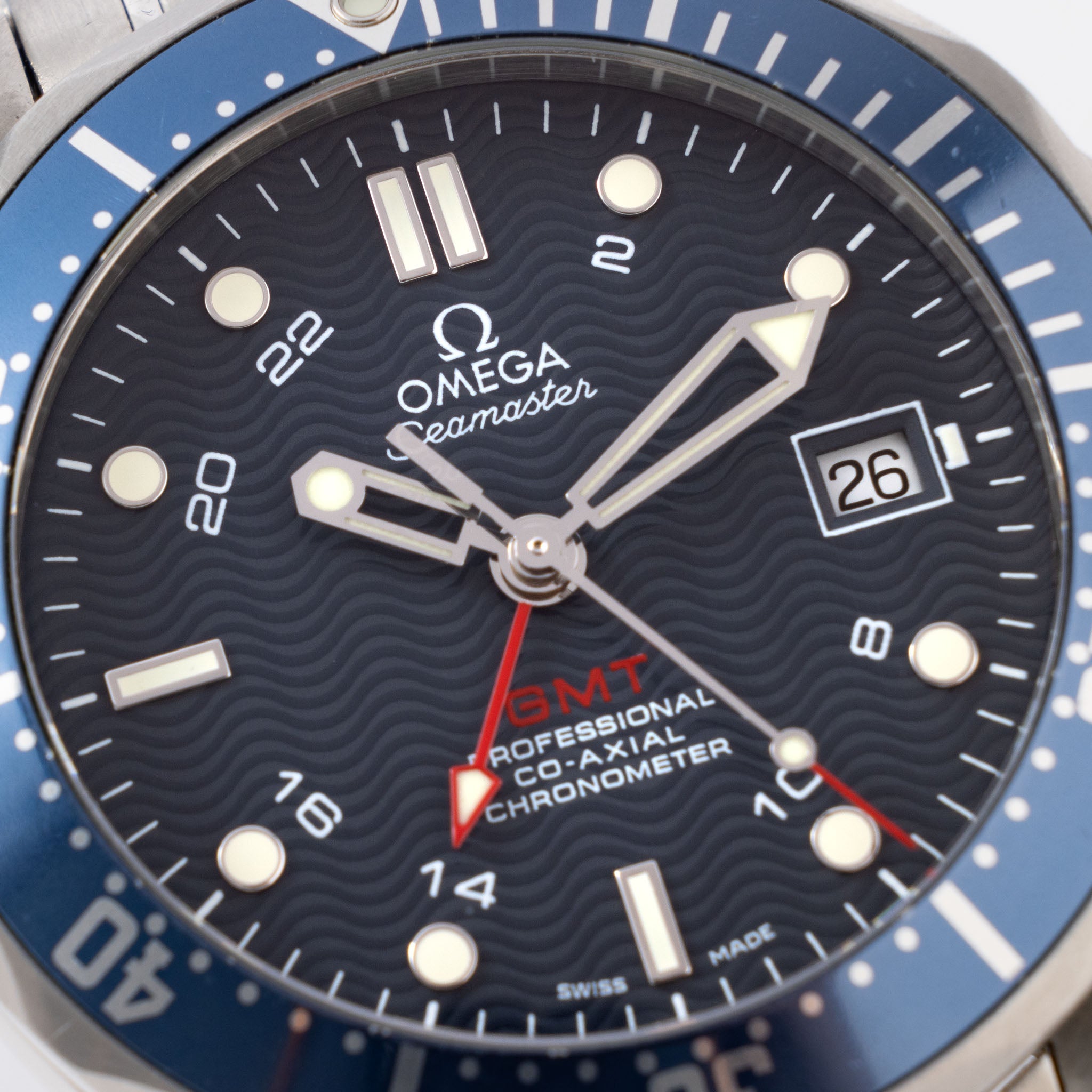 Omega Seamaster Blue "Wave" Dial GMT Ref. 25358000 Box and Papers Set with Two Bracelets