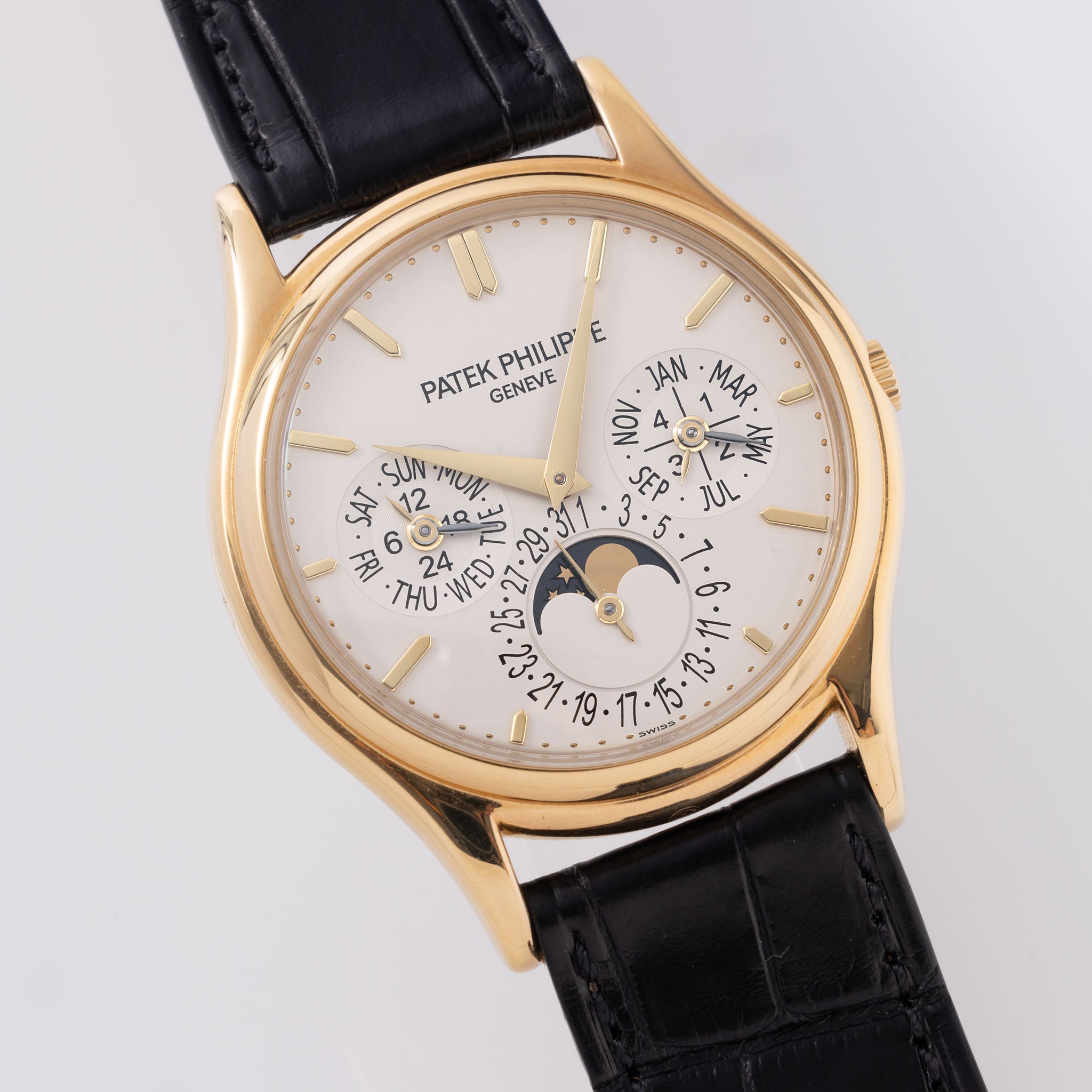 Patek Philippe Perpetual Calendar ref. 5140J with extract of the archives