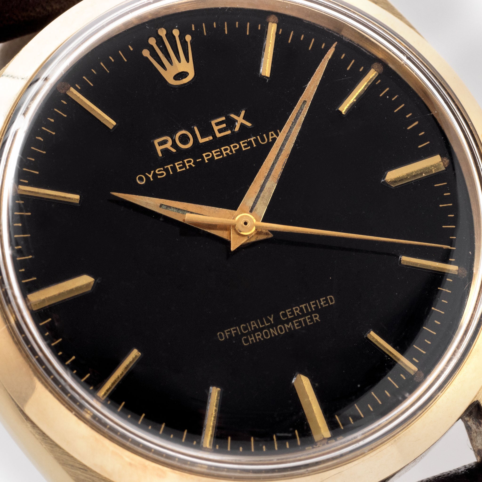 Rolex Oyster Perpetual "OCC" Gilt Dial in 9kt Yellow Gold Ref. 6564