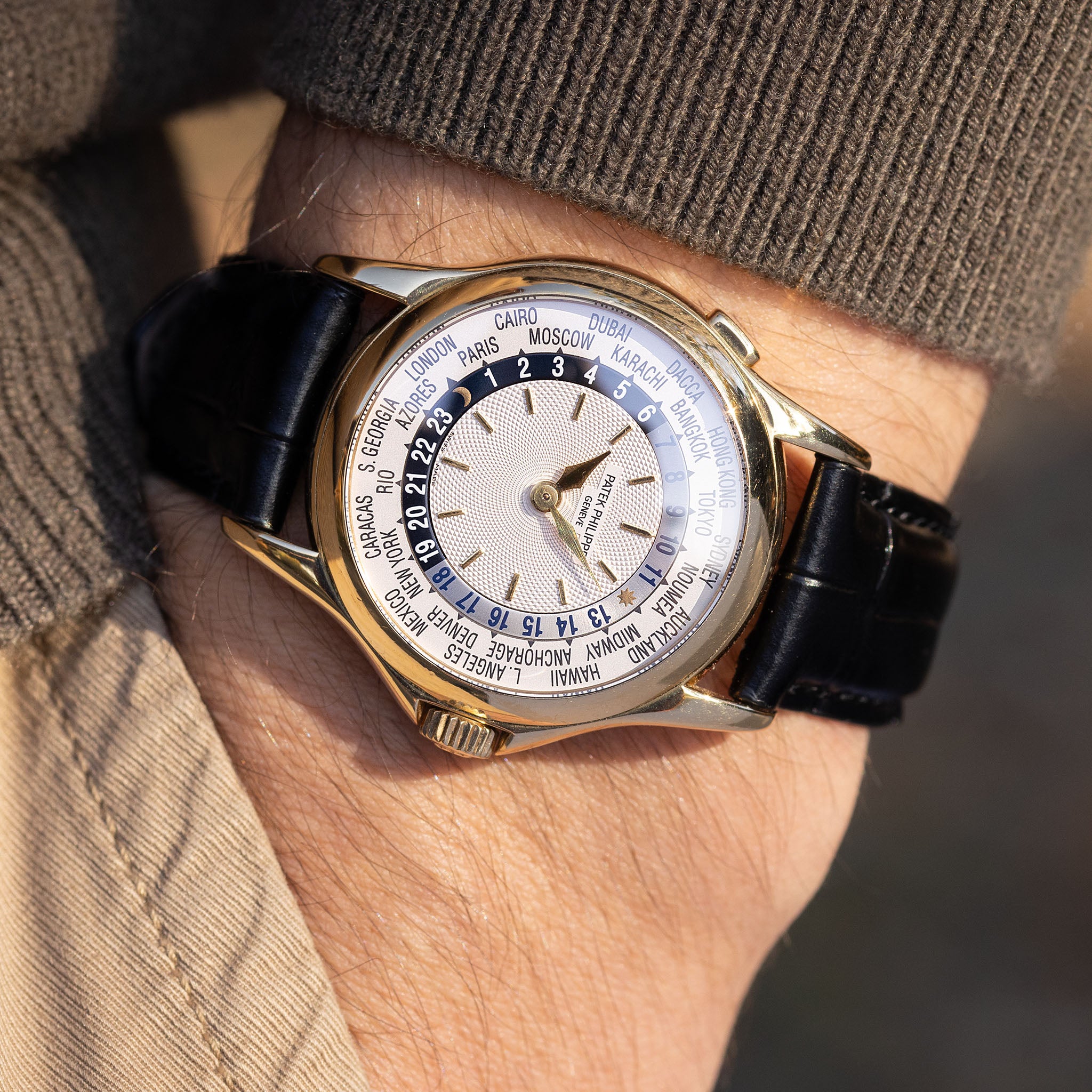 Patek Philippe 5110J World Time with Extract of Archives