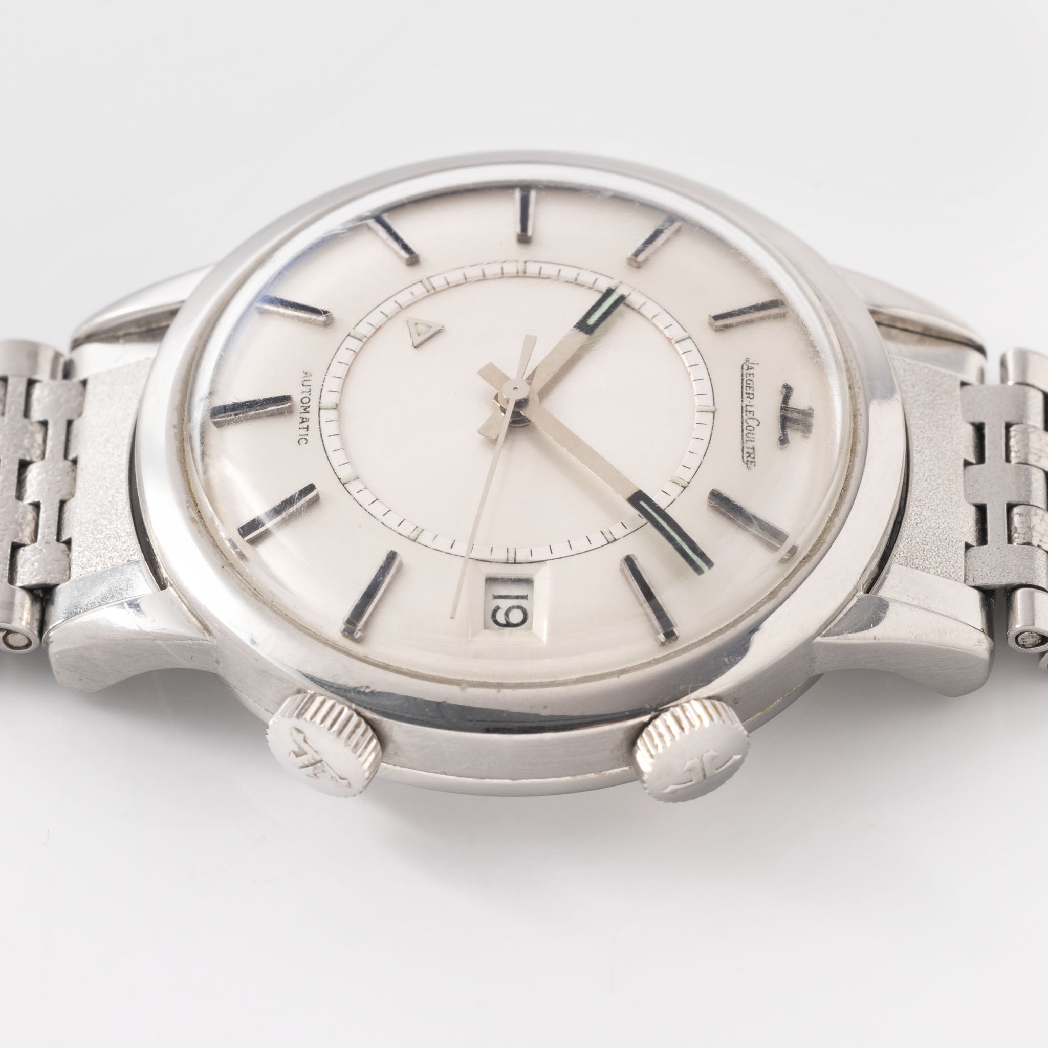 Jaeger LeCoultre Memovox in Steel Execution Ref. E855 with Steel JLC Bracelet Silver Dial