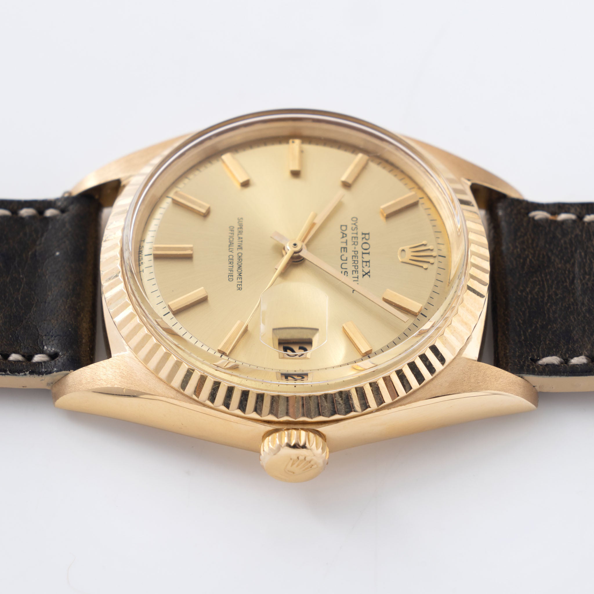 Rolex Datejust ref. 1601/8 – Champagne No-Lume Dial in 18K Yellow Gold