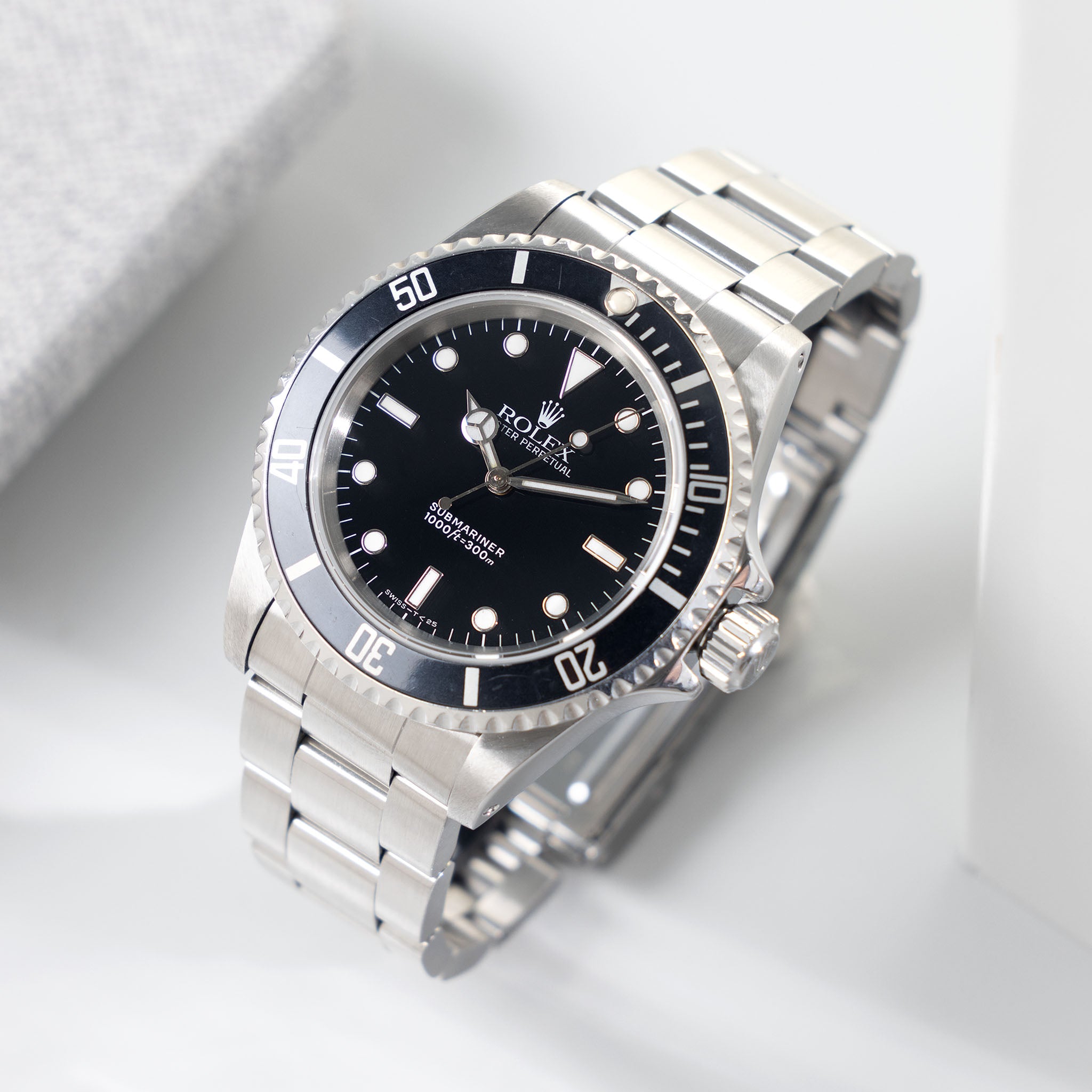 Rolex Submariner No Date Ref. 14060 2-Liner Tritium Dial