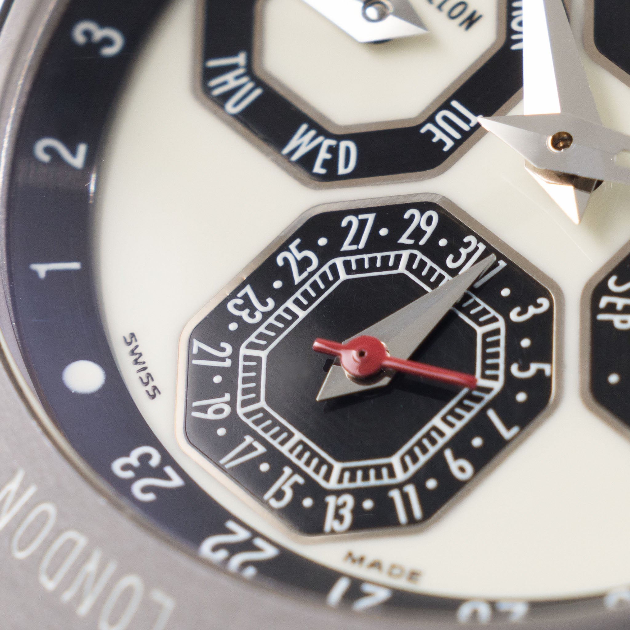 Gérald Genta Octo Perpetual Calendar , Moonphase , World time, GMT,Tourbilion in platinum / tantalum ref OTW.76 