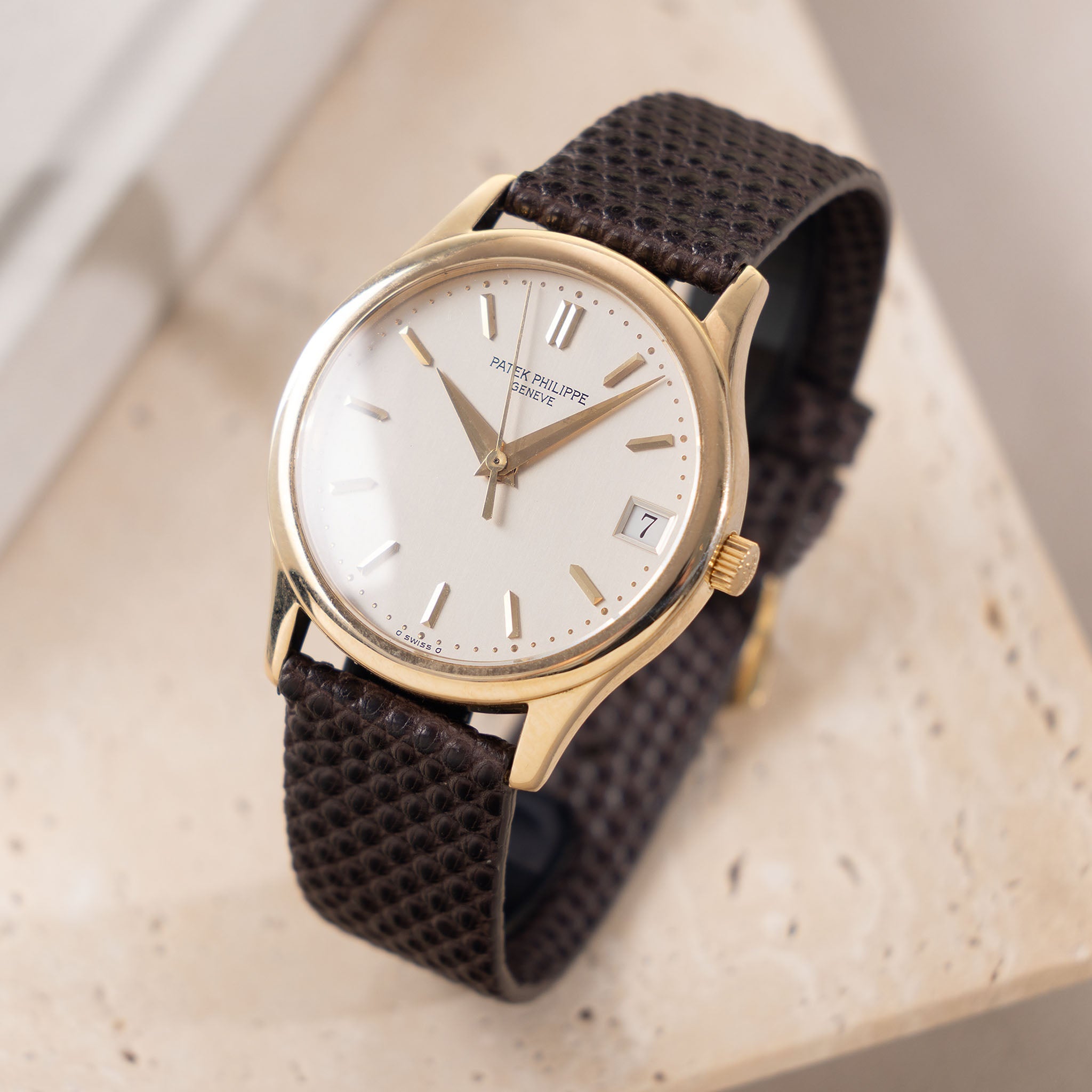 Patek Philippe Calatrava Silver Dial in 18k Yellow Gold ref. 3998J