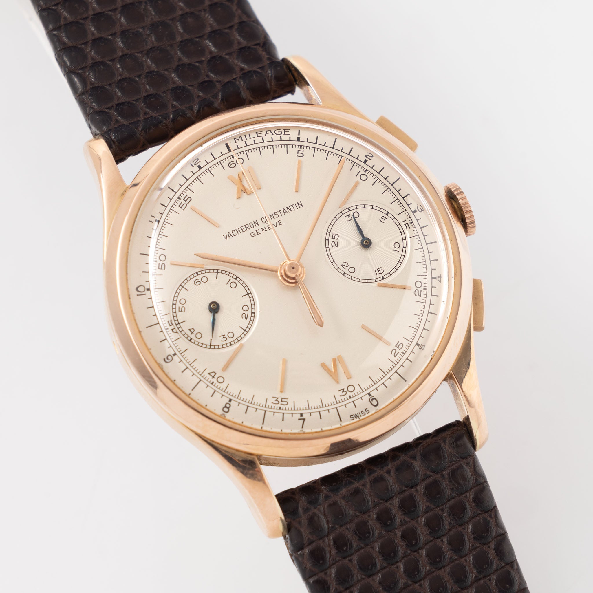 Vacheron Constantin Chronograph ref. 4072 in 18k Rose Gold Cream dial with Extract of the Archives