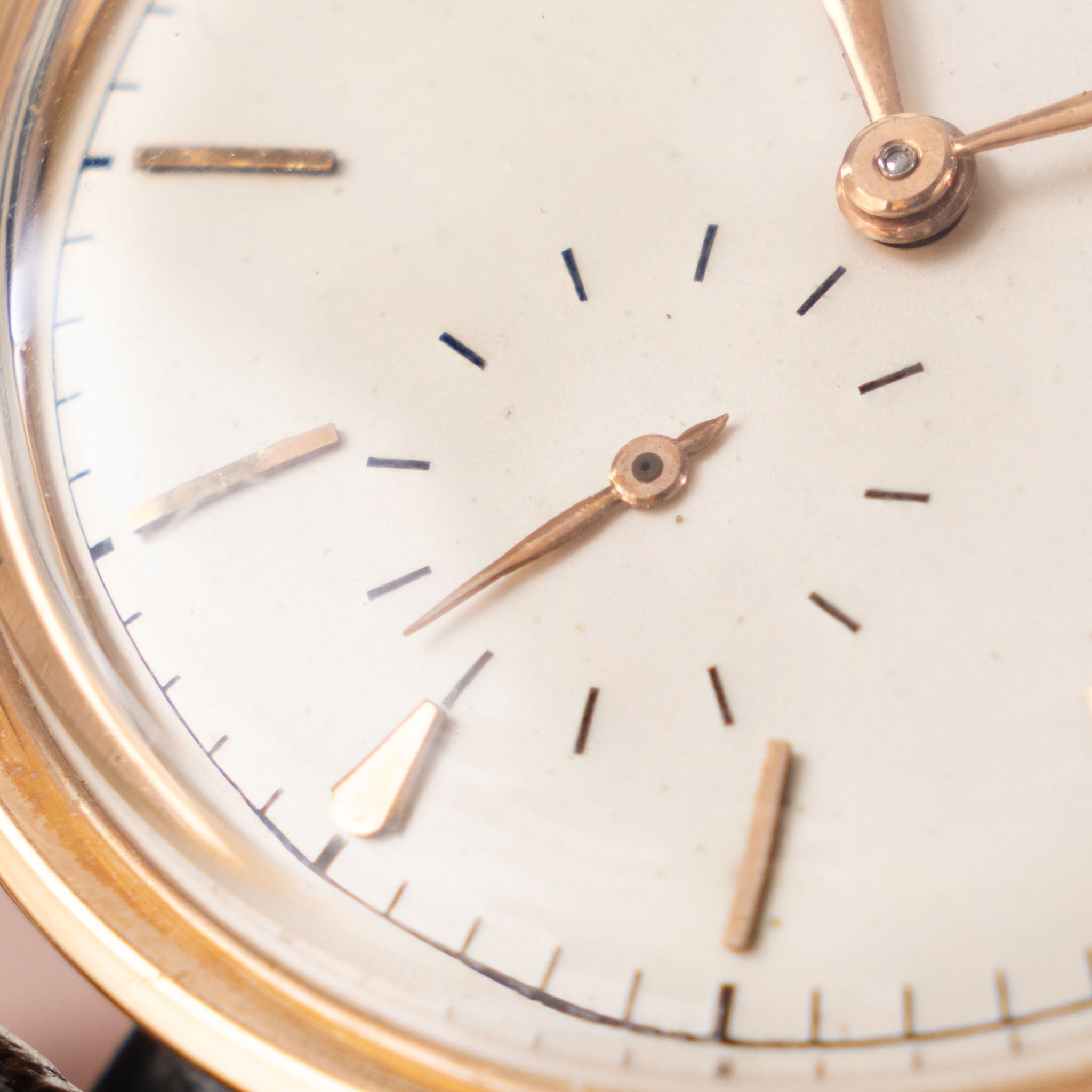 Patek Philippe Calatrava in 18k Rose Gold Silver Dial ref 2452R