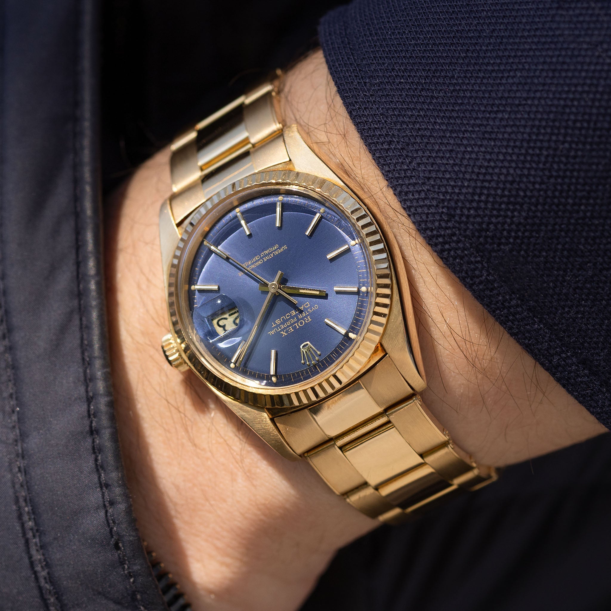 Rolex Datejust 1601/8 Blue Soleil Dial in 18k Yellow Gold with Original Papers