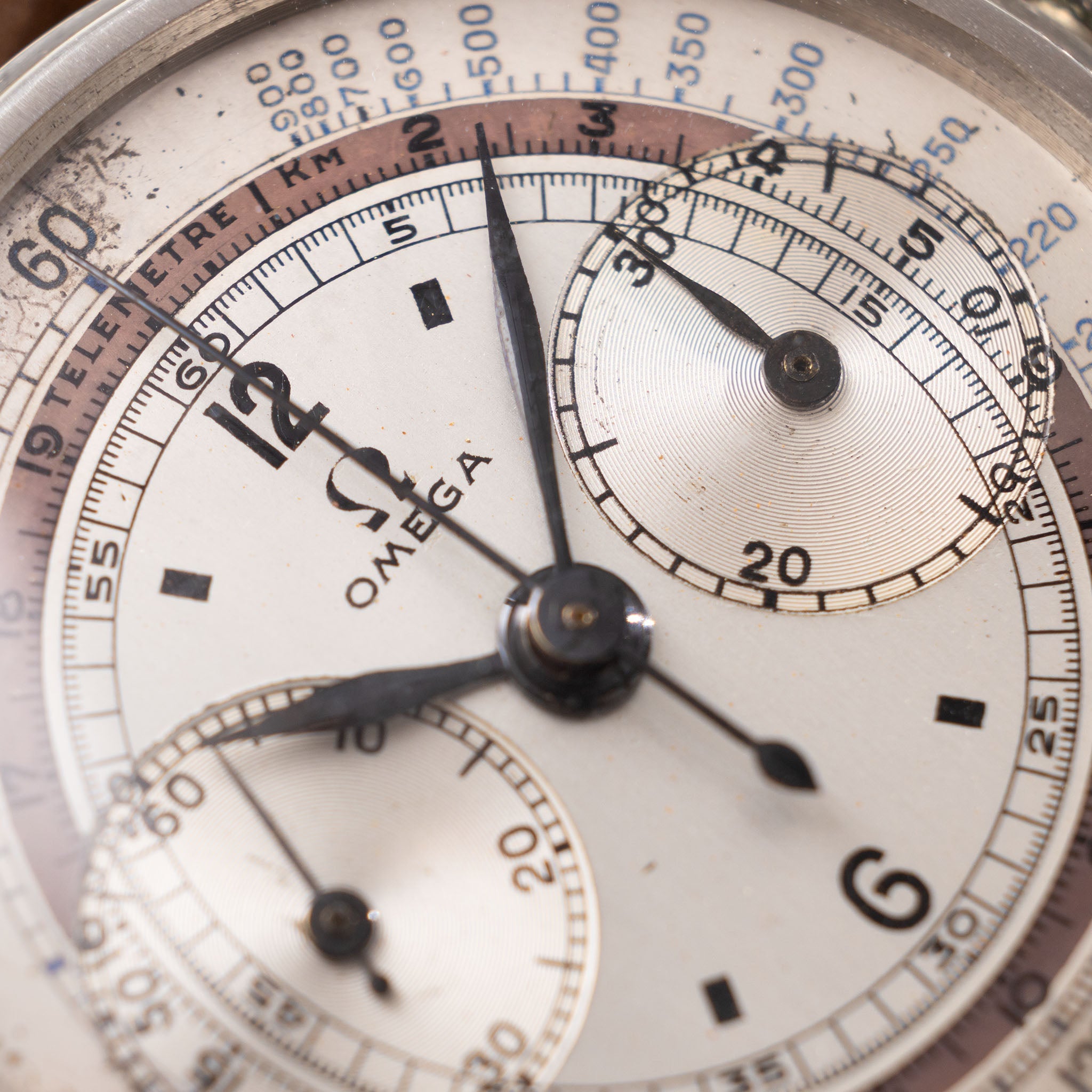 Omega Cal.28.9 Two-Tone Dial Screw Down Case Chronograph
