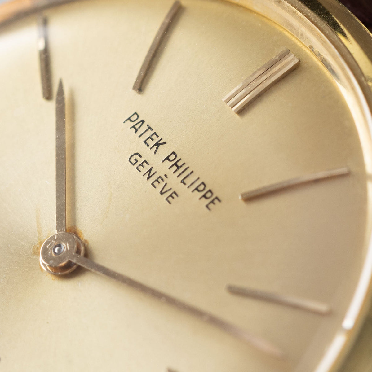 Patek Philippe Calatrava Disco Volante Ref. 2591J in 18k Yellow Gold with Sunburst Beyer Double-Signed Dial and Extract from the Archives