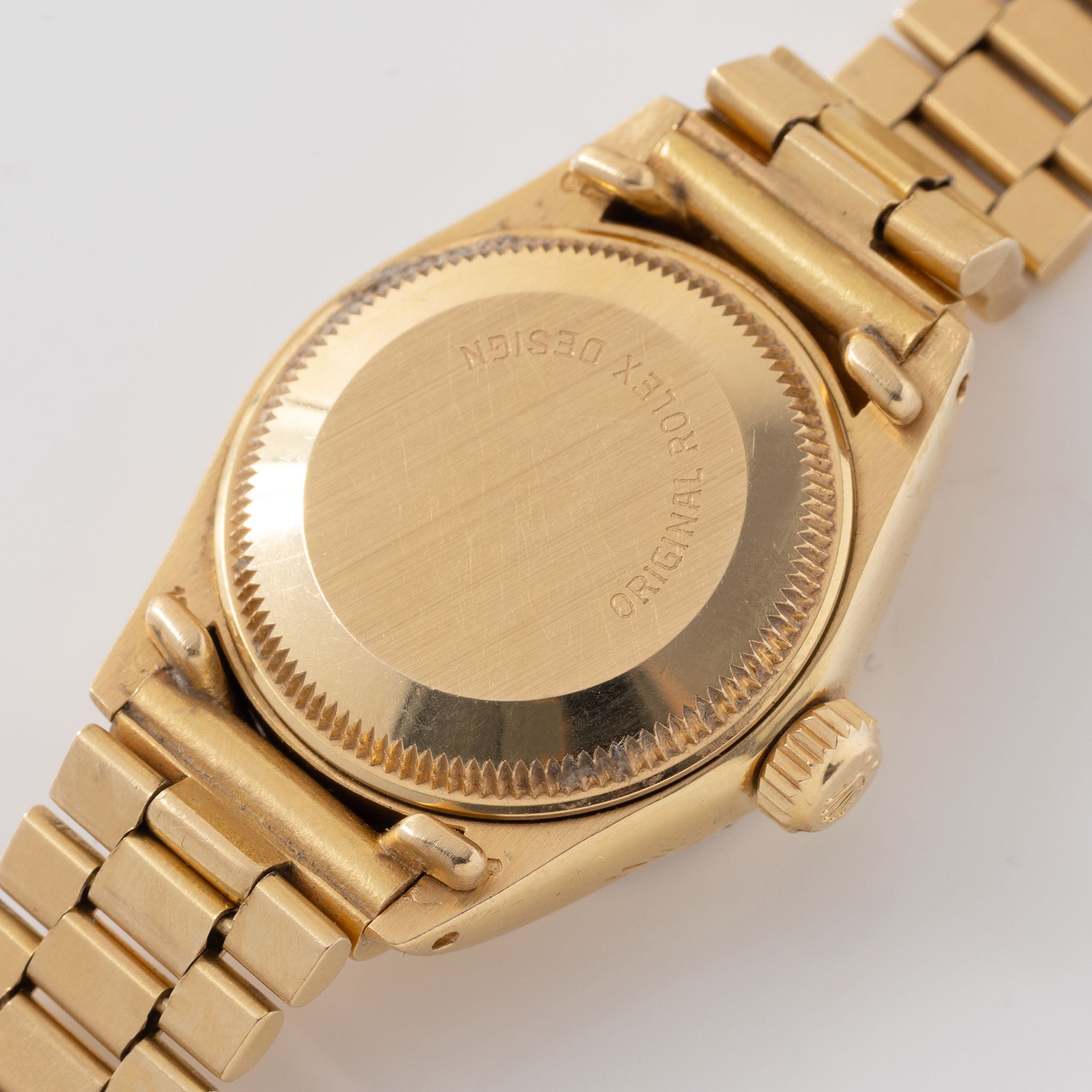 Rolex Datejust red Dégradé dial with diamond markers  in 18 k yellow gold ref 6917