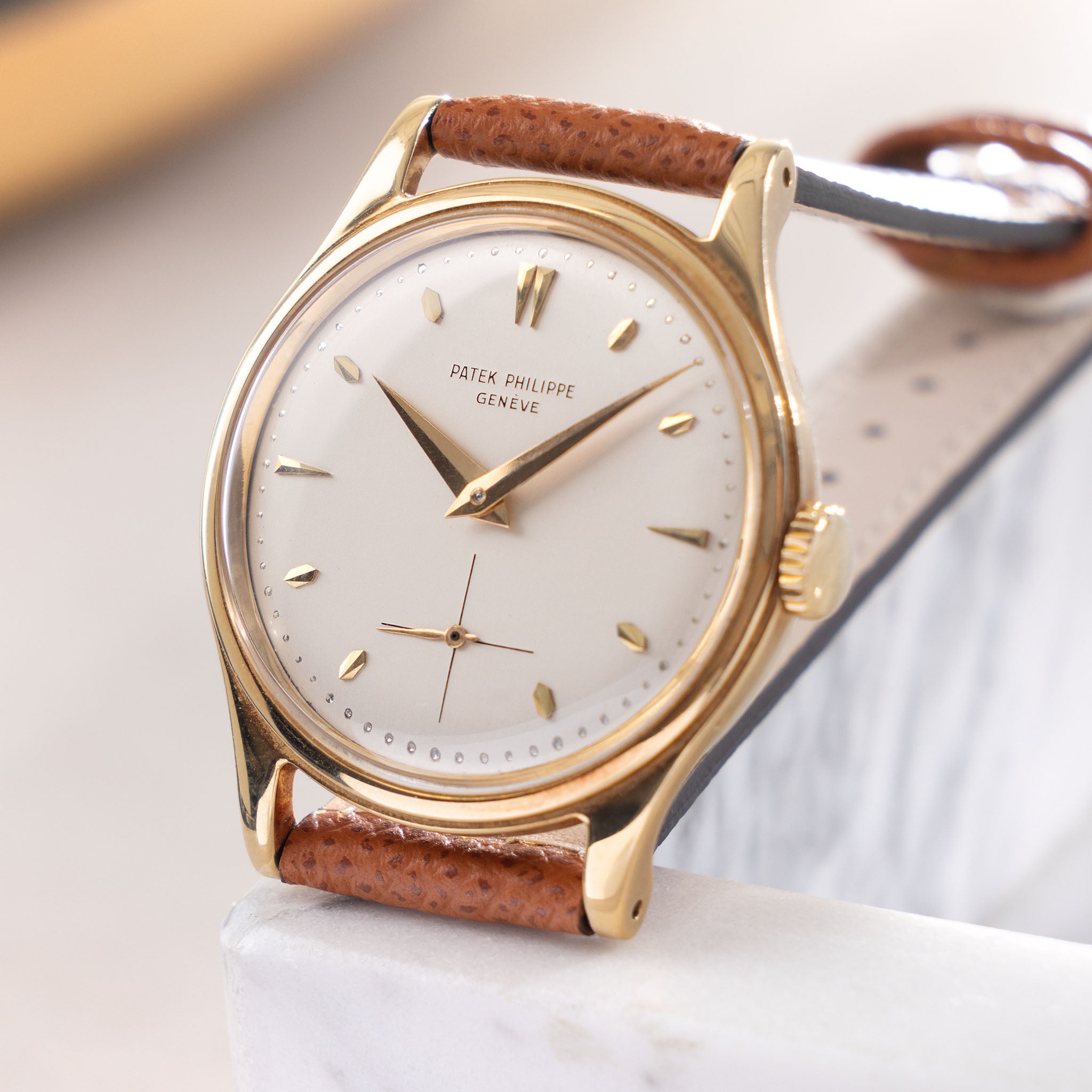 Patek Philippe Calatrava 2509J mit Auszug aus dem Archiv