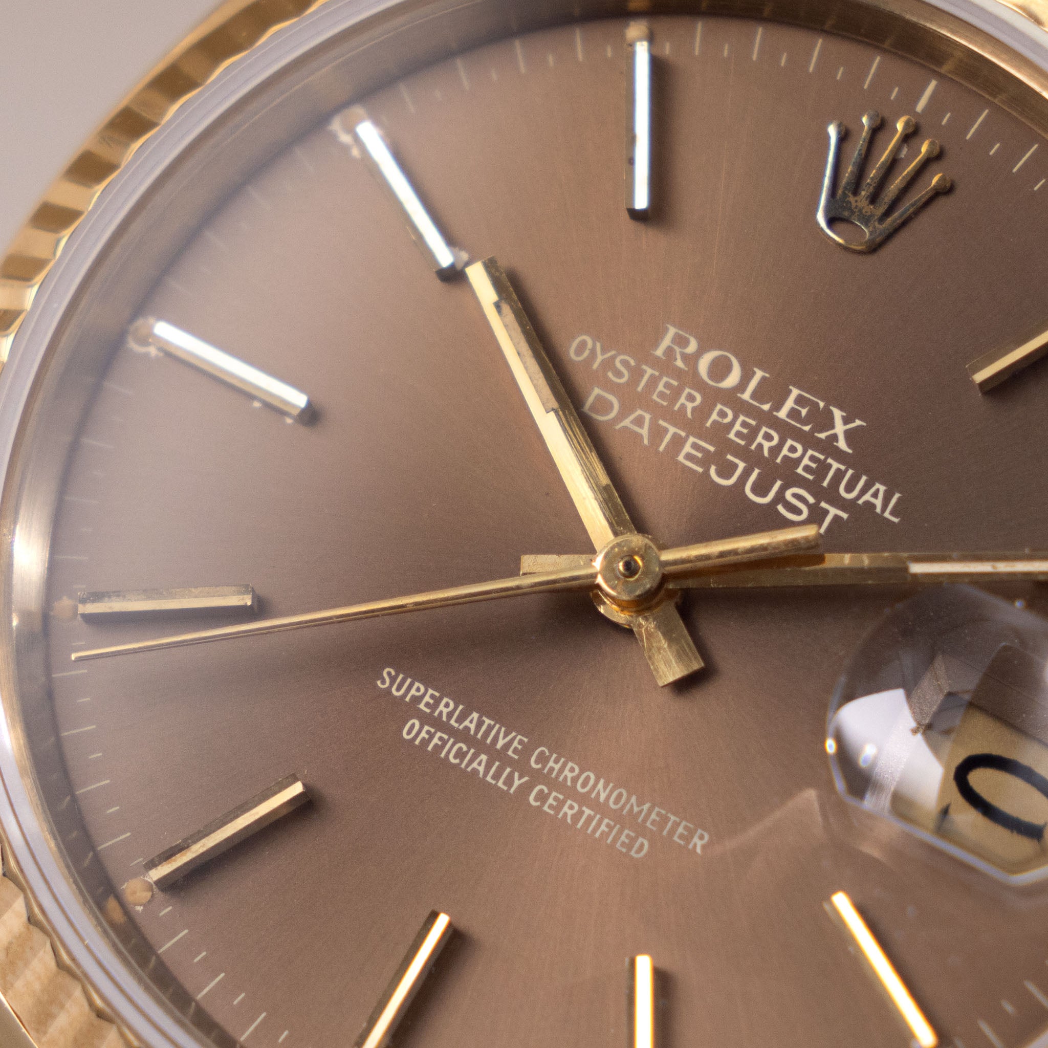 Rolex Datejust Referenz 16018 mit Cappuccino Zifferblatt in 18 Karat Gelbgold