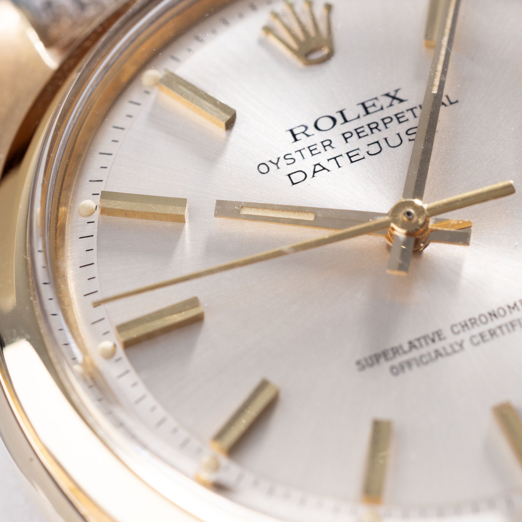 Rolex Datejust 1600 18kt Gelbgold silbernes Soleil-Zifferblatt