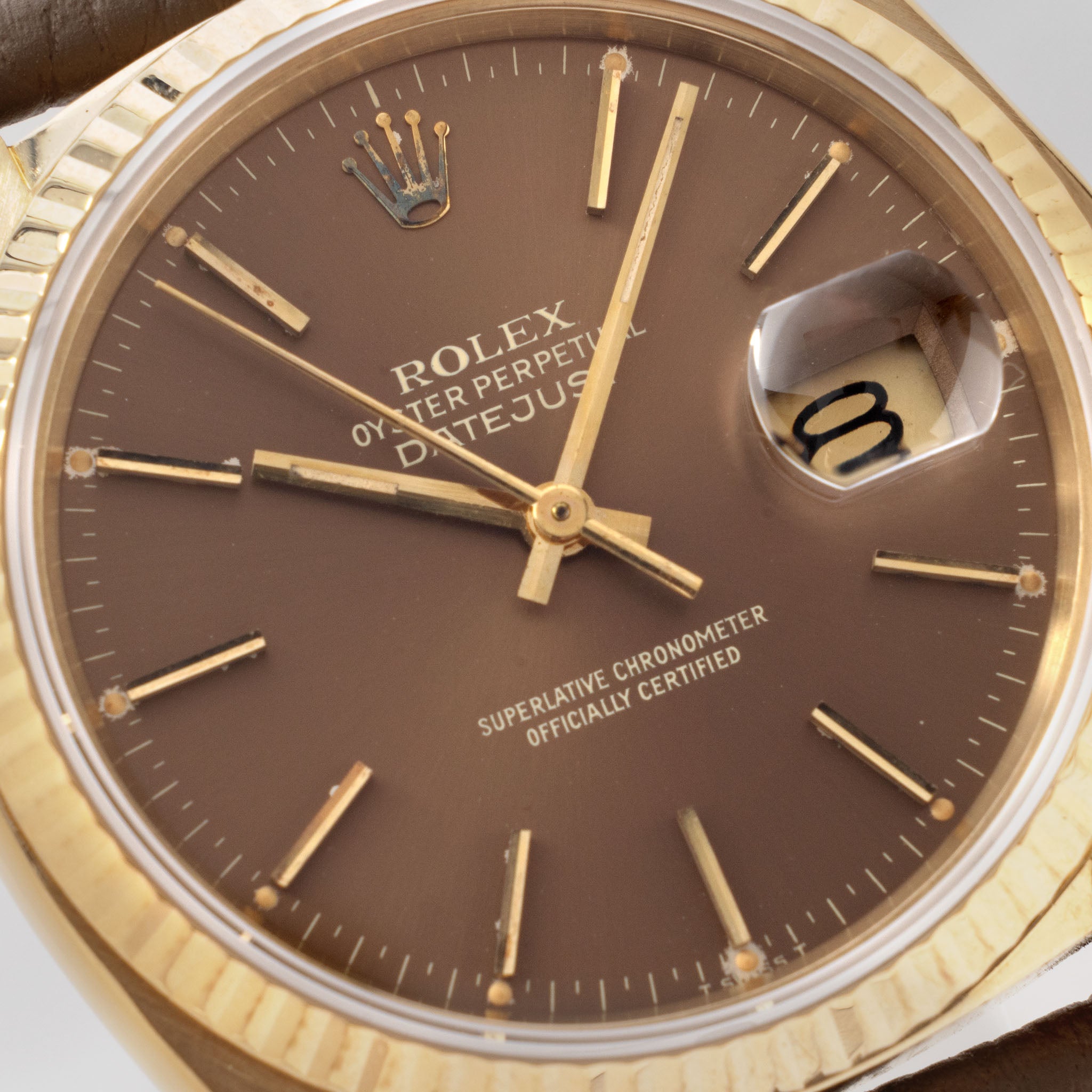 Rolex Datejust Referenz 16018 mit Cappuccino Zifferblatt in 18 Karat Gelbgold