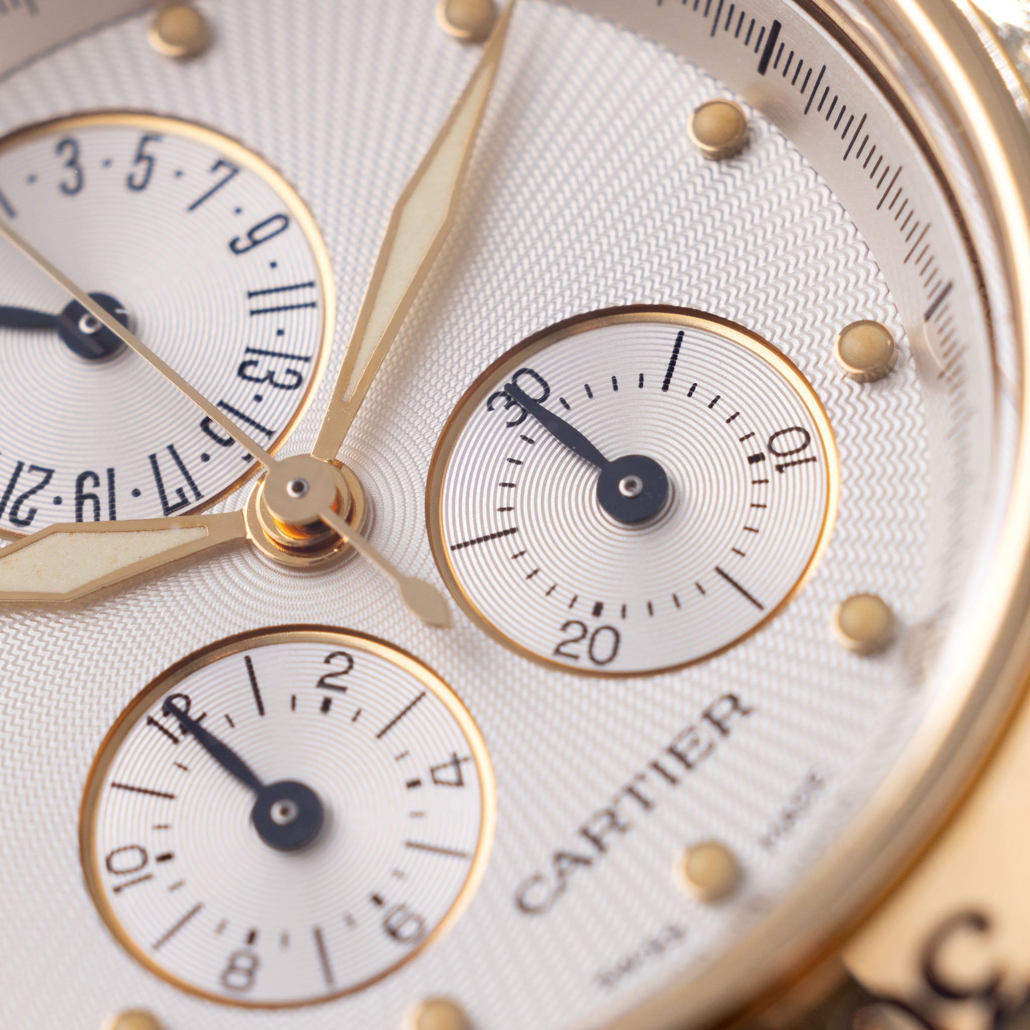 Cartier Pasha Chronograph Referenz 1353 1 18 Karat Gelbgold Box und Service Rechnung