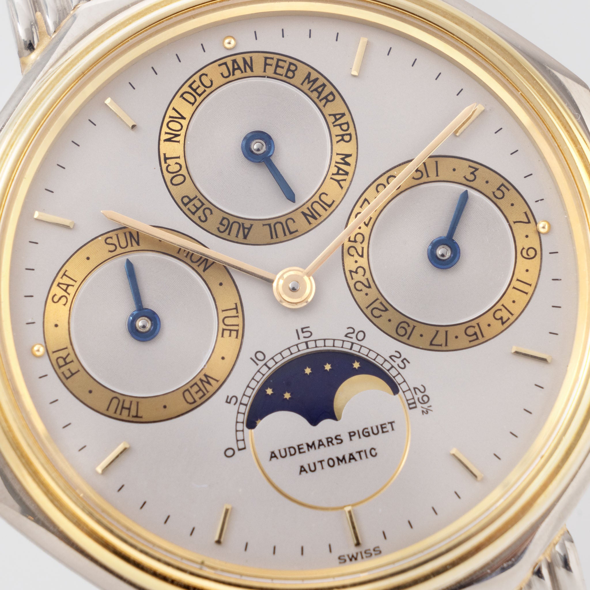 Audemars Piguet Referenz 5557CAPerpetual Calendar in Gelb- und Weißgold Octagonal Gehäuse mit Auszug aus dem Archiv