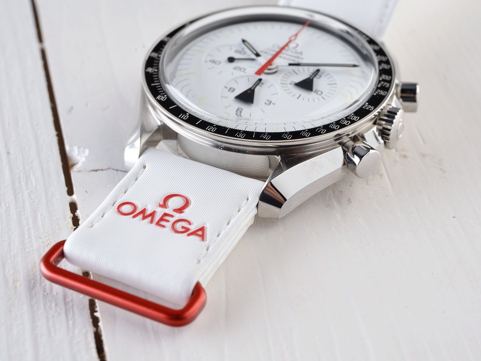 OMEGA SPEEDMASTER ALASKA PROJECT 311.32.42.30.04.001