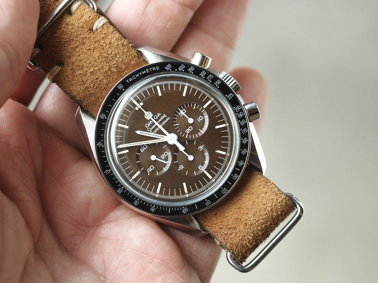 KILLER TROPICAL 1969 OMEGA SPEEDMASTER